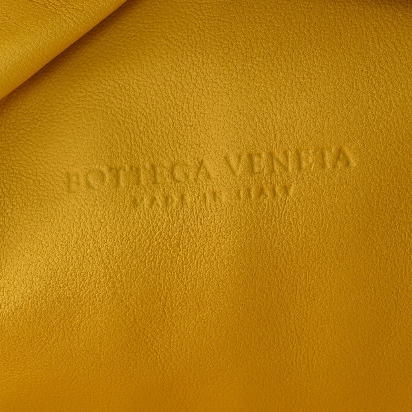 Crocodile The Pouch 20 Yellow