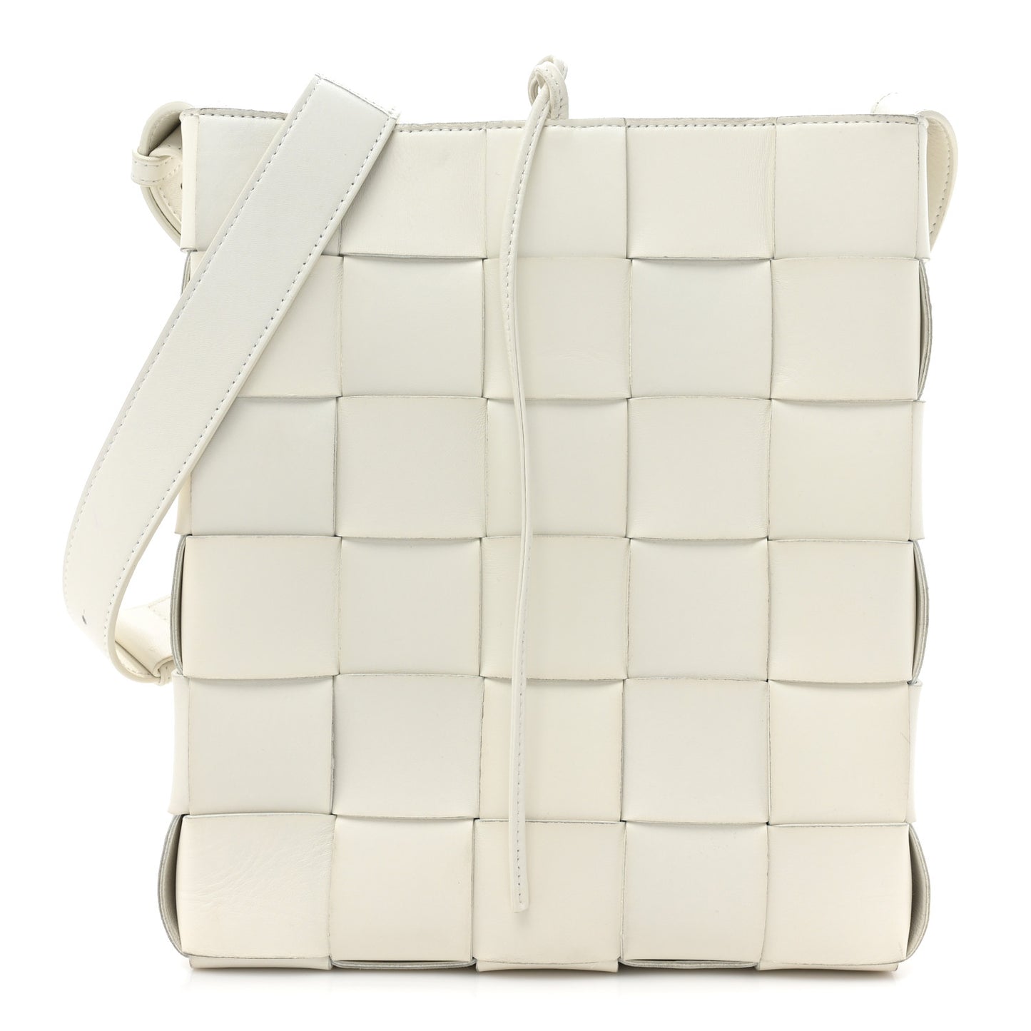 Lambskin Maxi Intrecciato Cassette Messenger Chalk