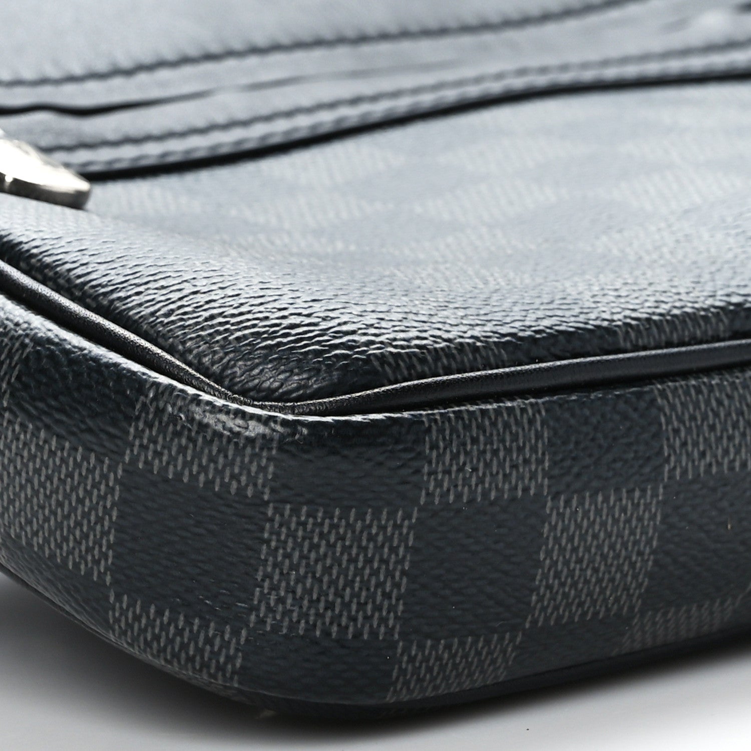 Louis Vuitton Damier Graphite Scott Messenger 8 of 9