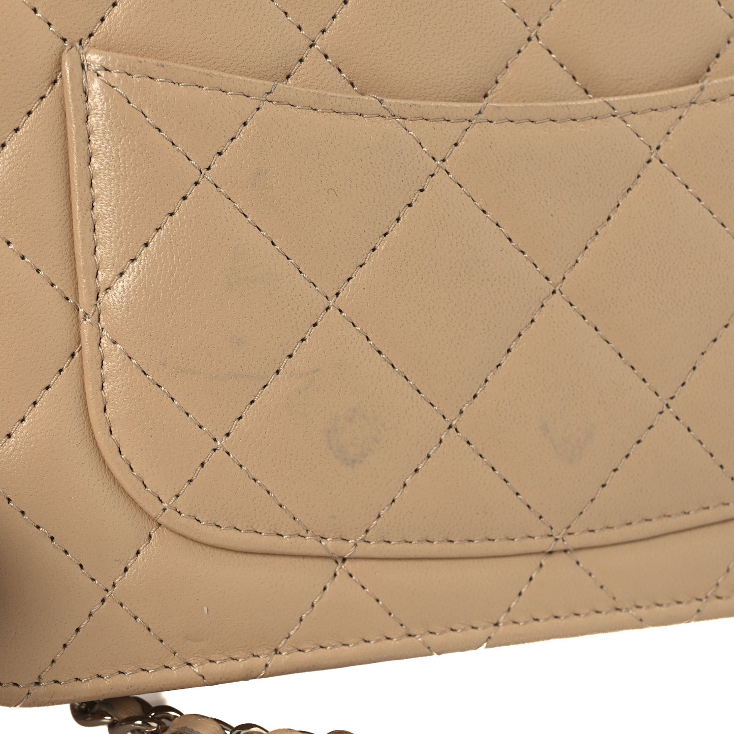 Lambskin Quilted Wallet On Chain WOC Beige