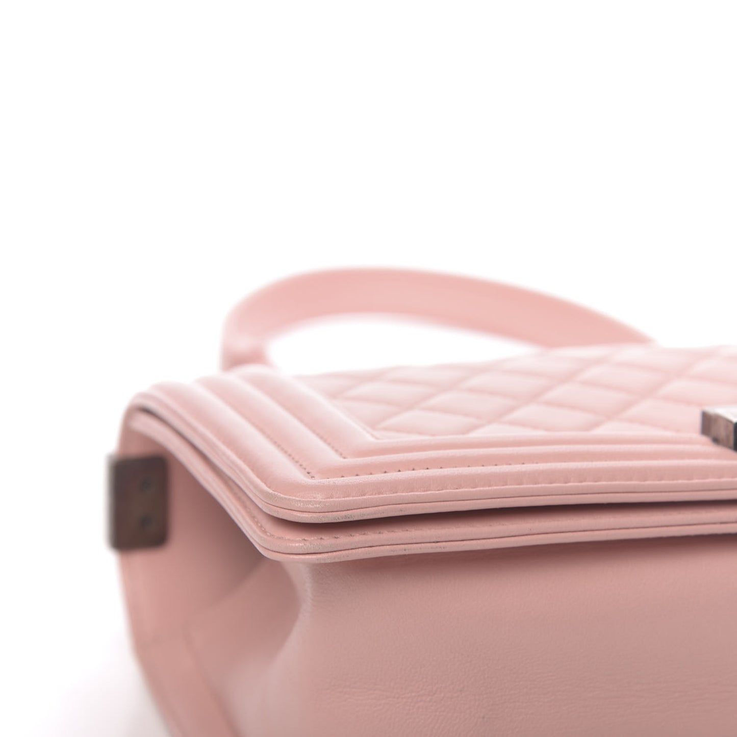 Lambskin Quilted Medium Boy Flap Light Pink