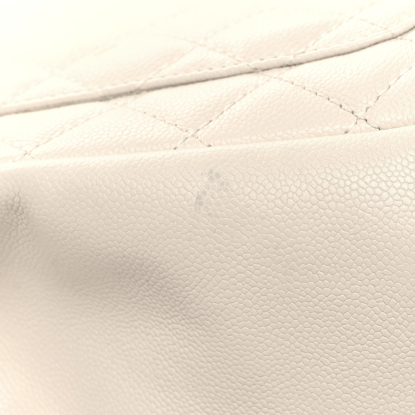 Caviar Quilted Grand Shopping Tote GST White