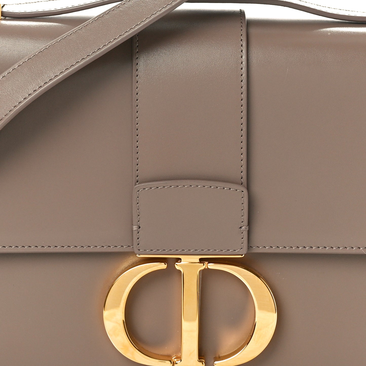 Box Calfskin 30 Montaigne Flap Bag Raw Beige