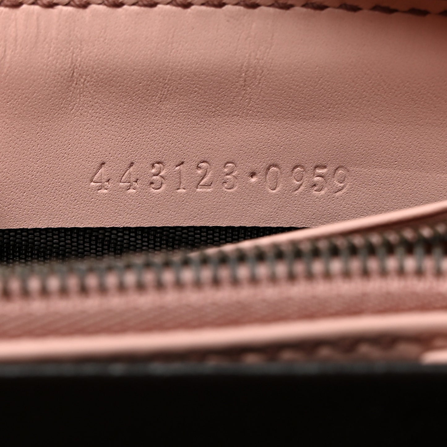 Snakeskin Matelasse GG Marmont Zip Around Wallet