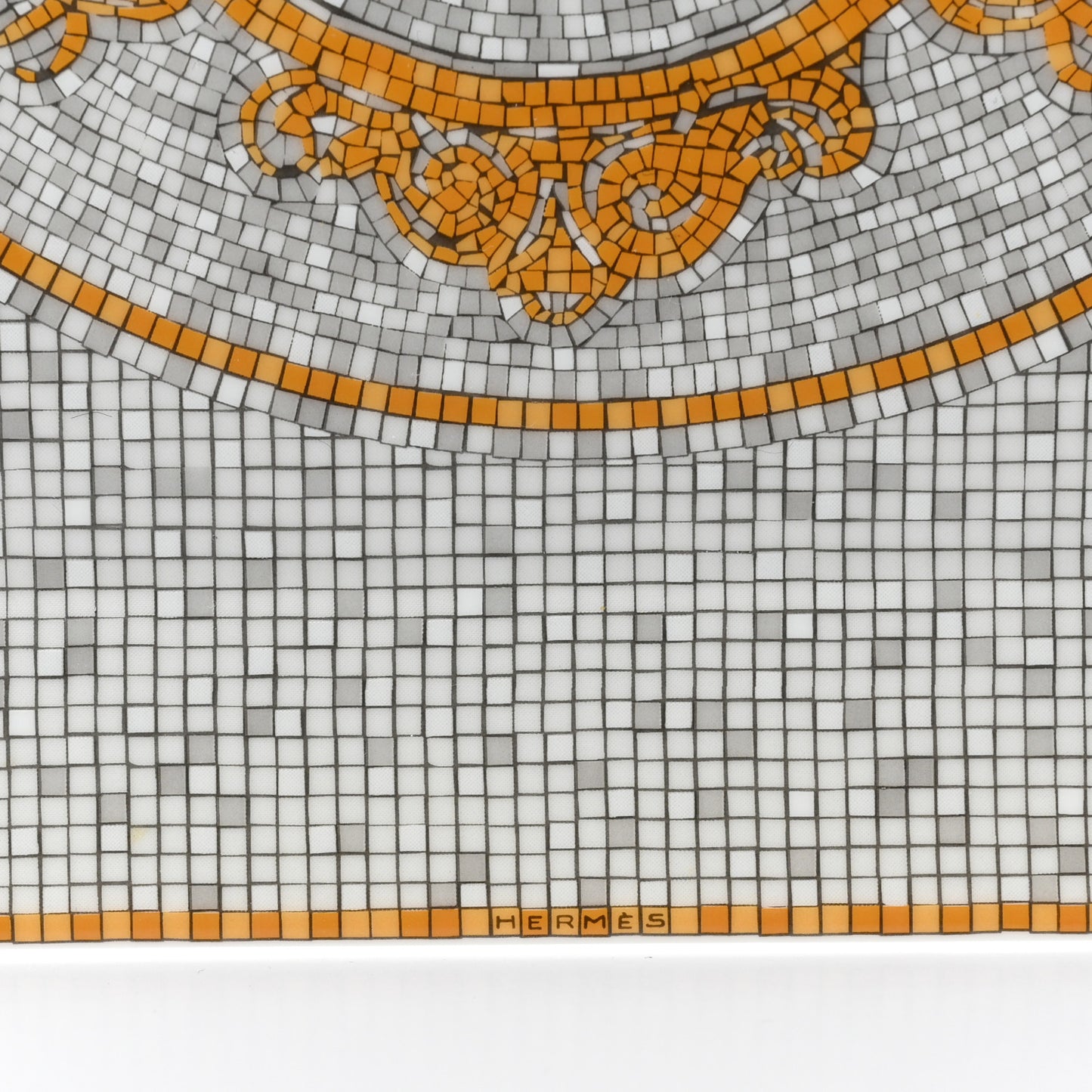 Porcelain Mosaique au 24 Square Plate 9.1"