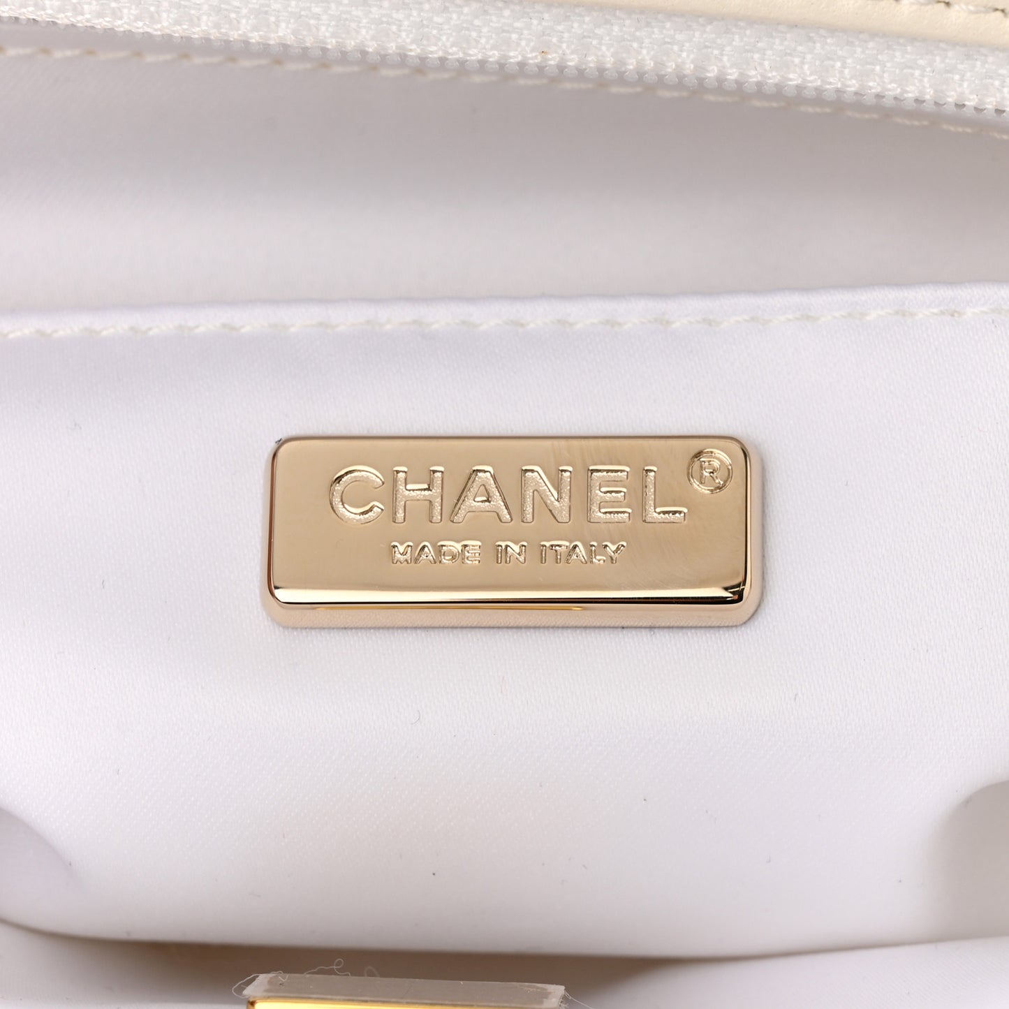 Sequin Logo Medium Flap White Black
