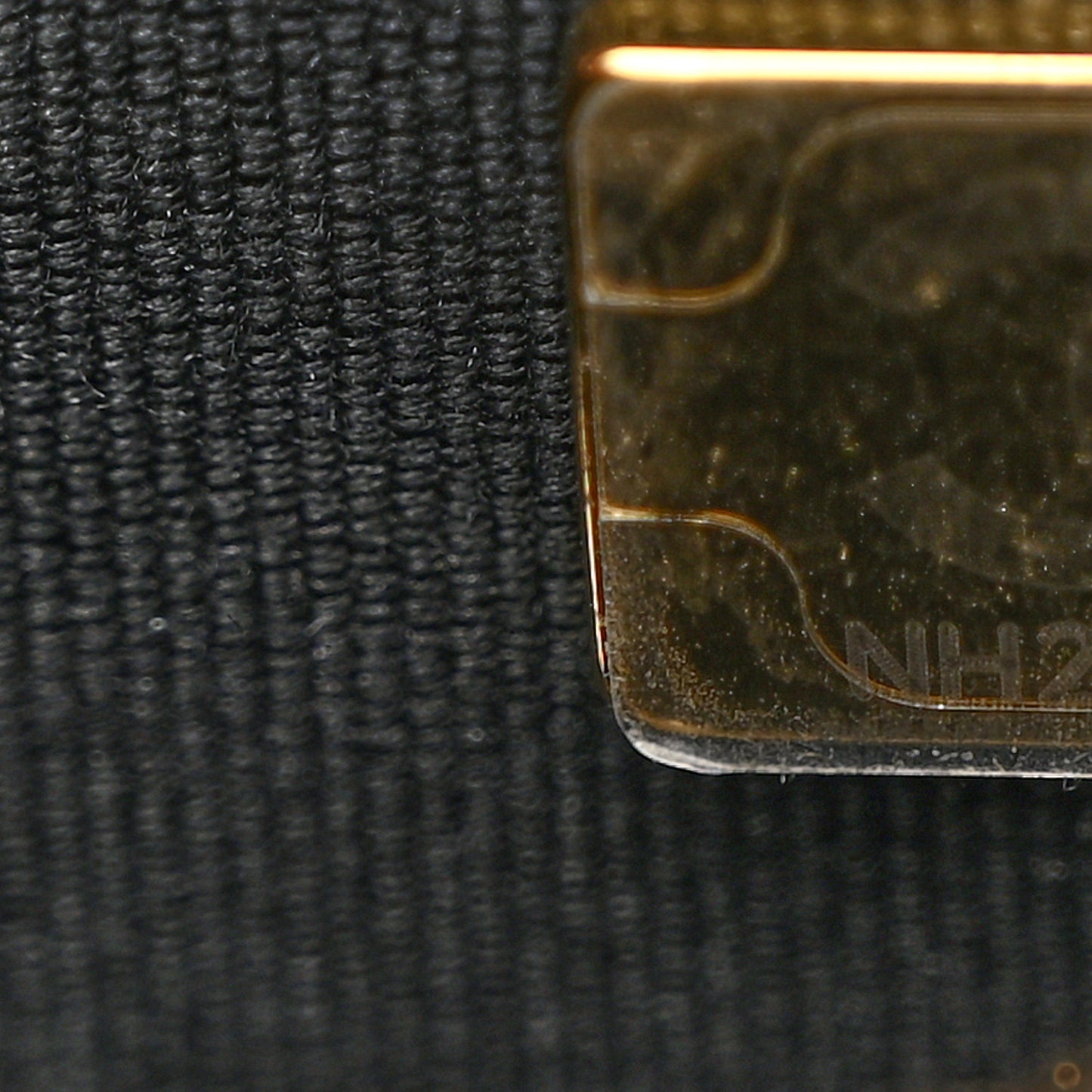 Caviar Quilted Top Handle Vanity Case Black