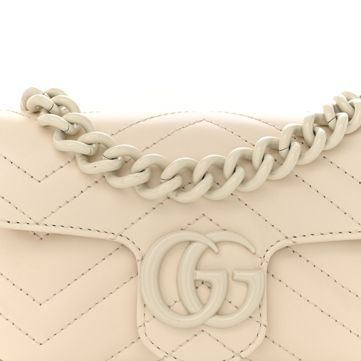 Calfskin Matelasse Monochrome GG Marmont Chain Belt Bag Mystic White