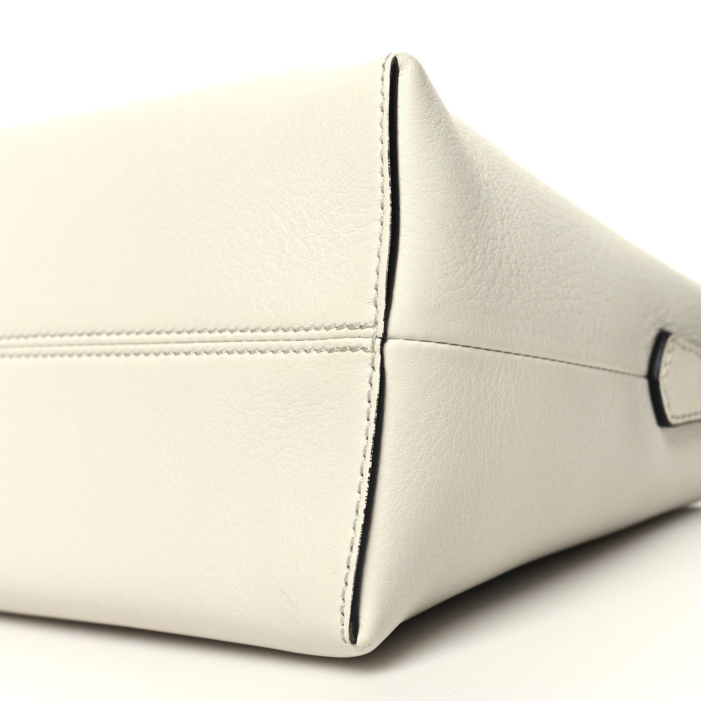 Vitello Dolce Elaphe Medium By The Way Boston Bag White Ice Multicolor
