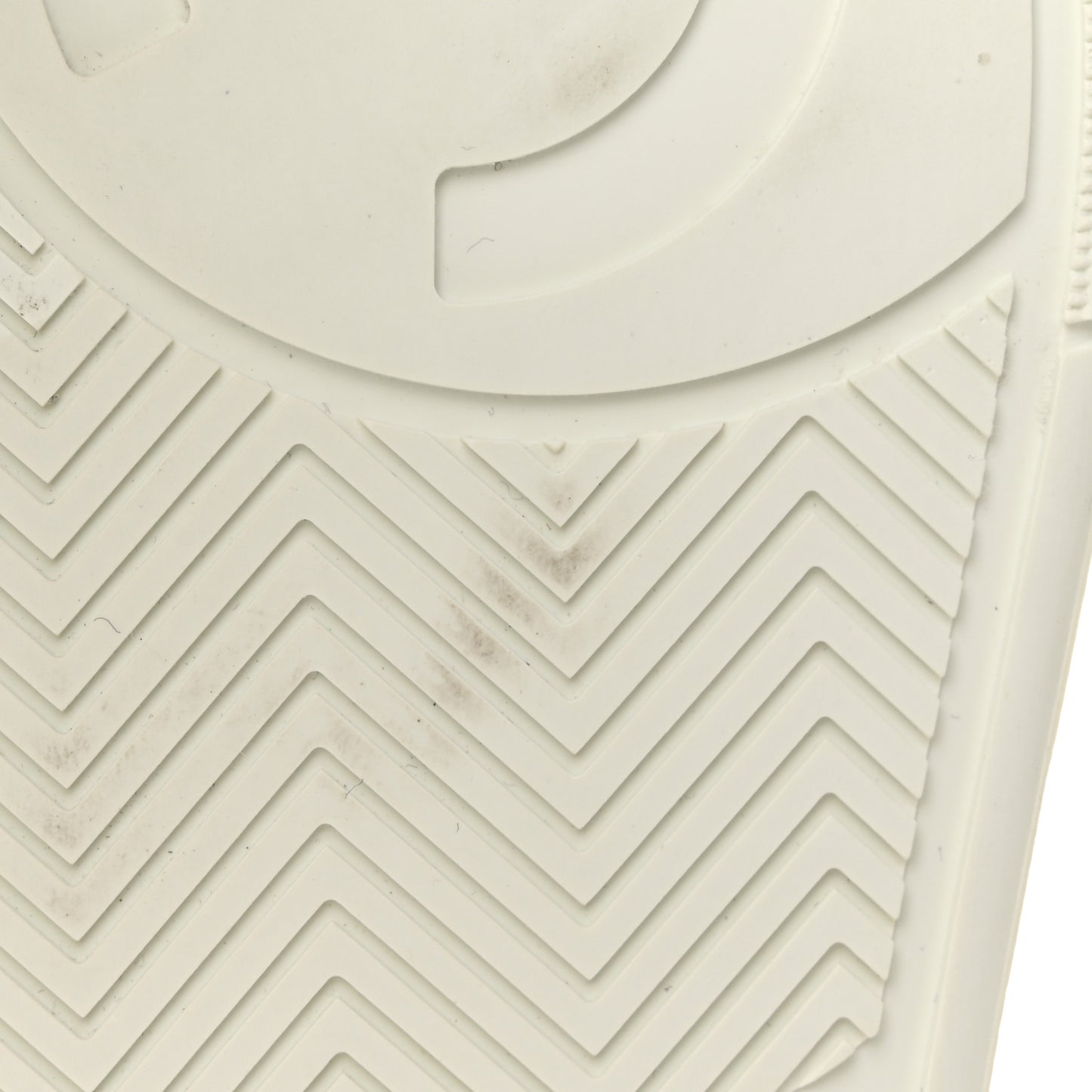 Calfskin CC Womens Sneakers 38 White