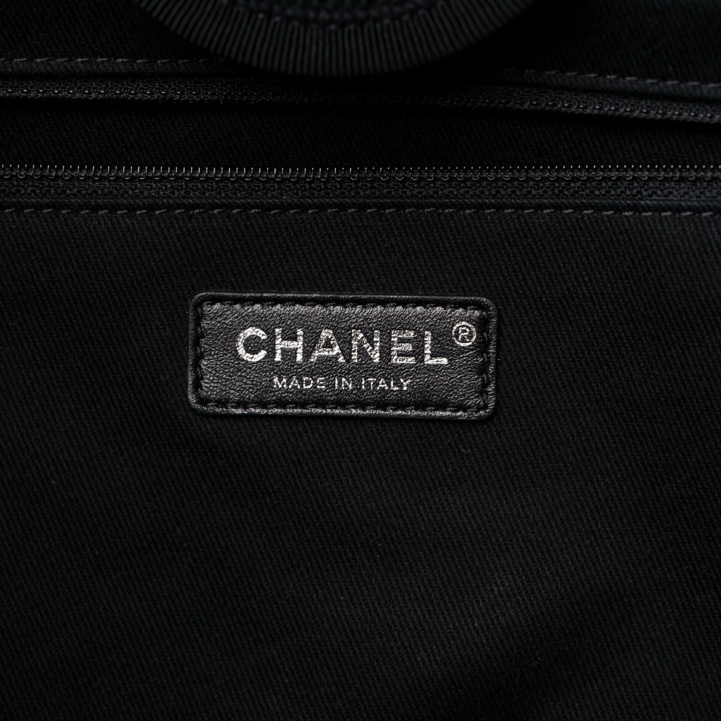 Canvas Pearl Medium Deauville Tote Black