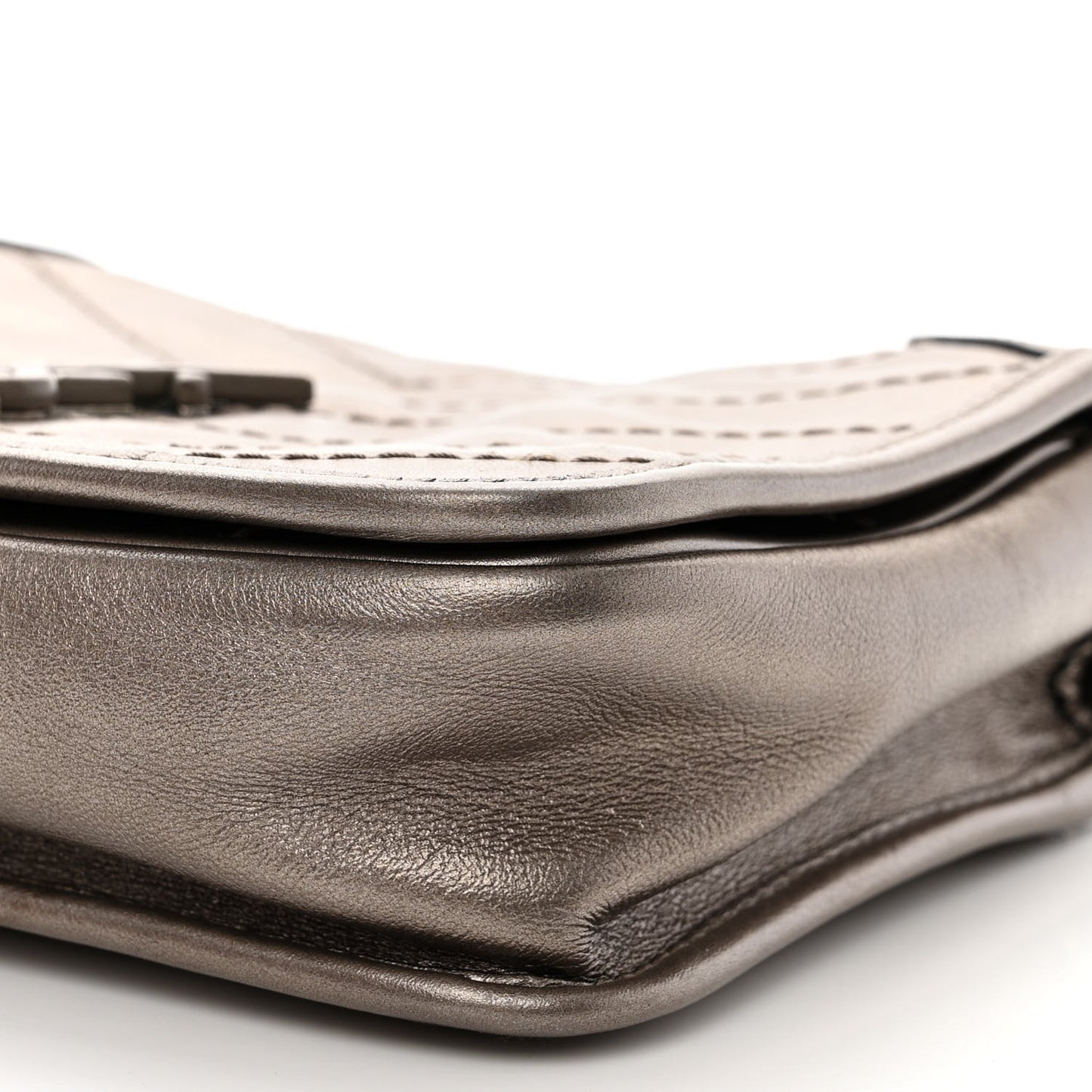Metallic Calfskin Matelasse Monogram Niki Chain Wallet Platinum