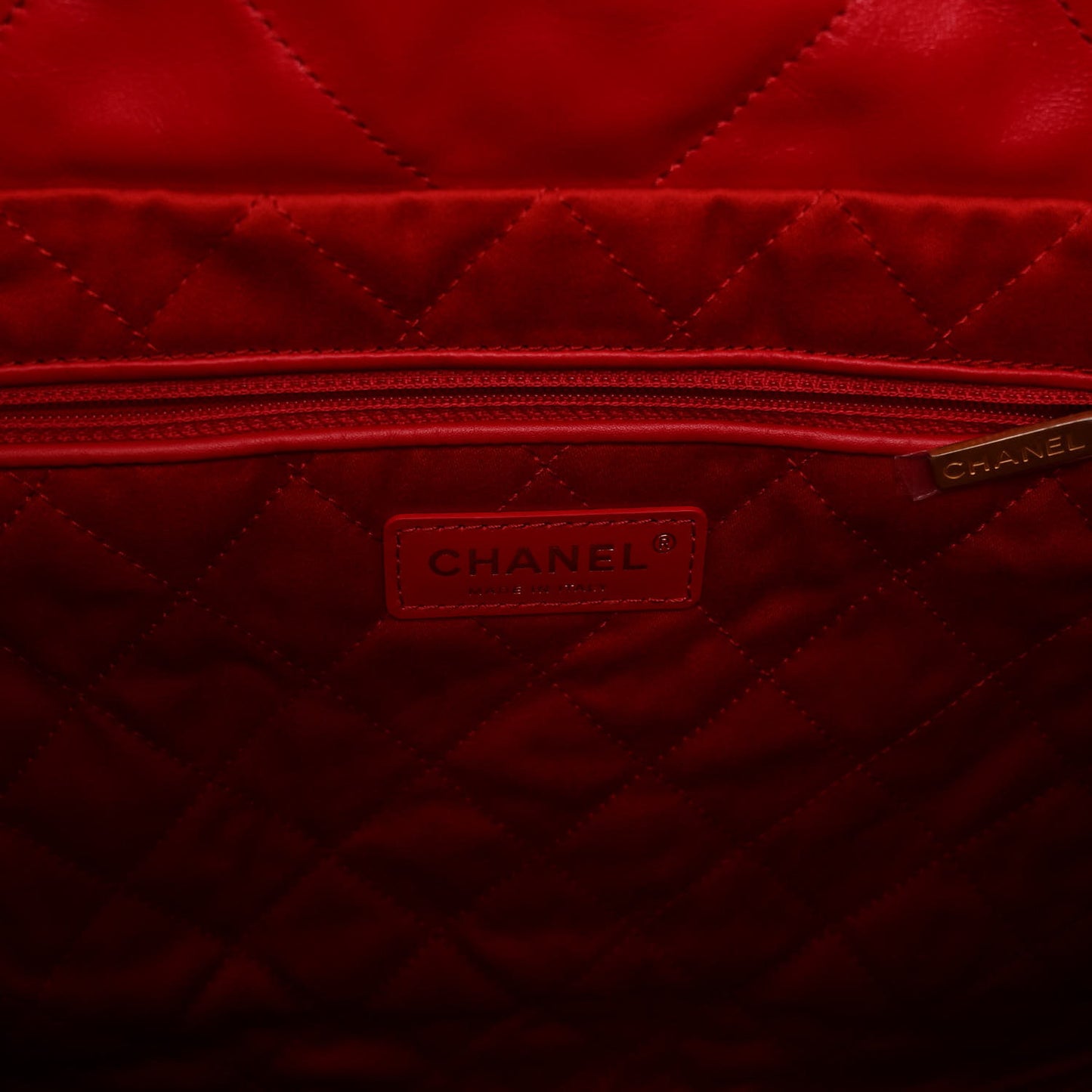 Shiny Calfskin Quilted Small Chanel 22 Red