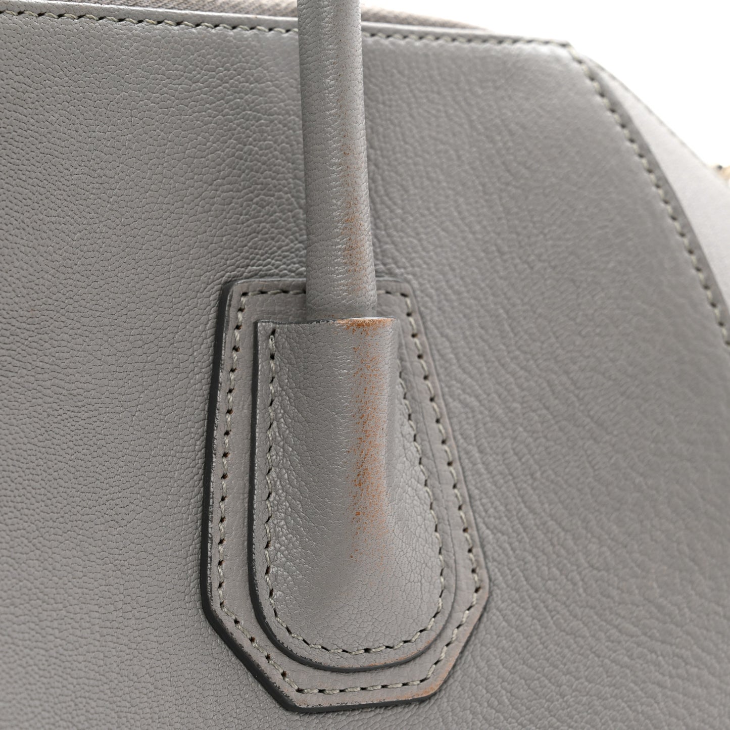 Sugar Goatskin Medium Antigona Pearl Grey