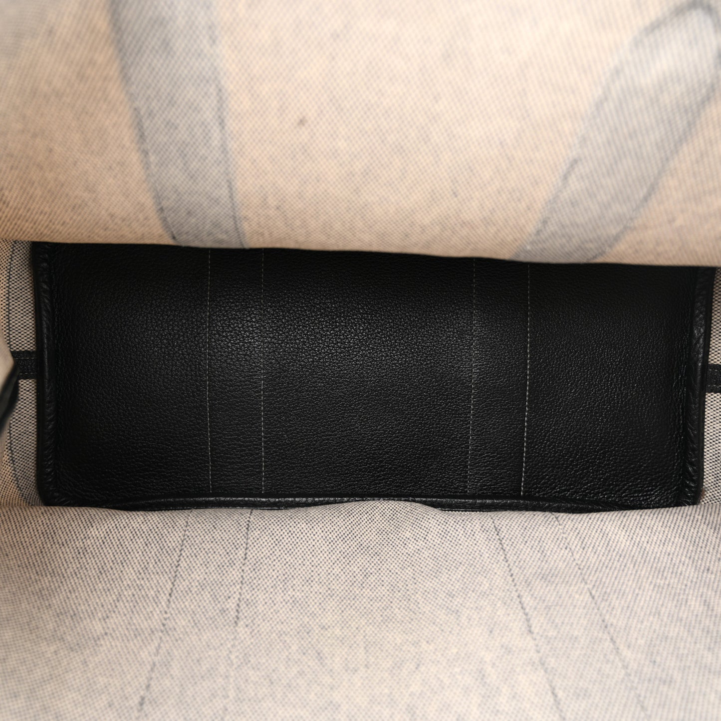 Toile Negonda Garden Party 36 MM Tote Black Ecru