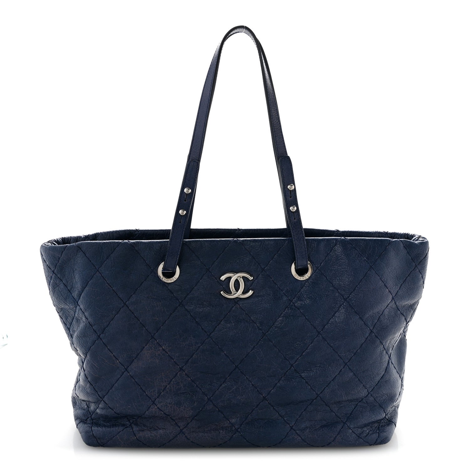 CHANEL ボディバッグ ネイビー Chanel Glazed Calfskin Large On The Road Tote Dark Blue 1914335