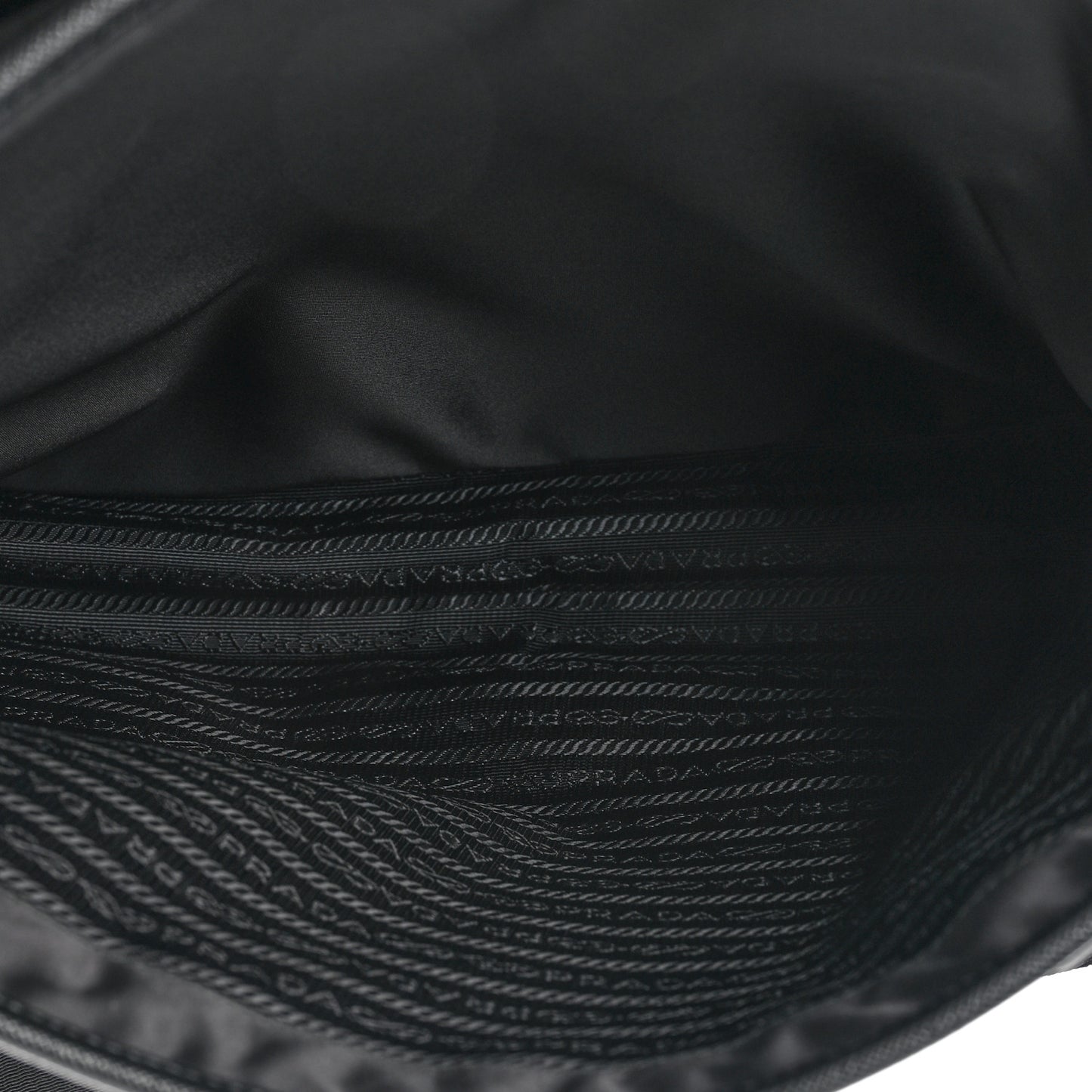 Tessuto Nylon Saffiano Logo Messenger Bag Black