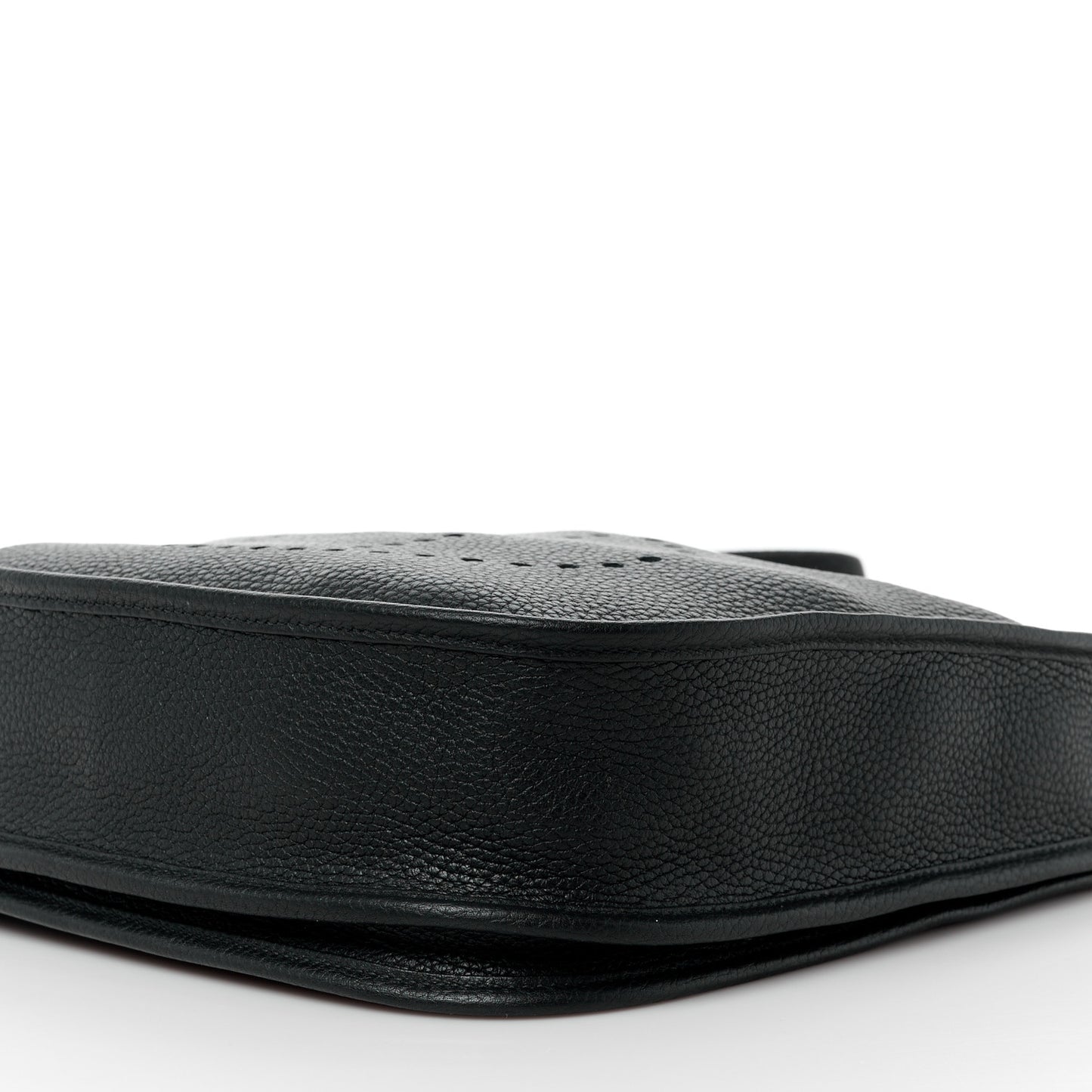 Taurillon Clemence Evelyne III PM Black
