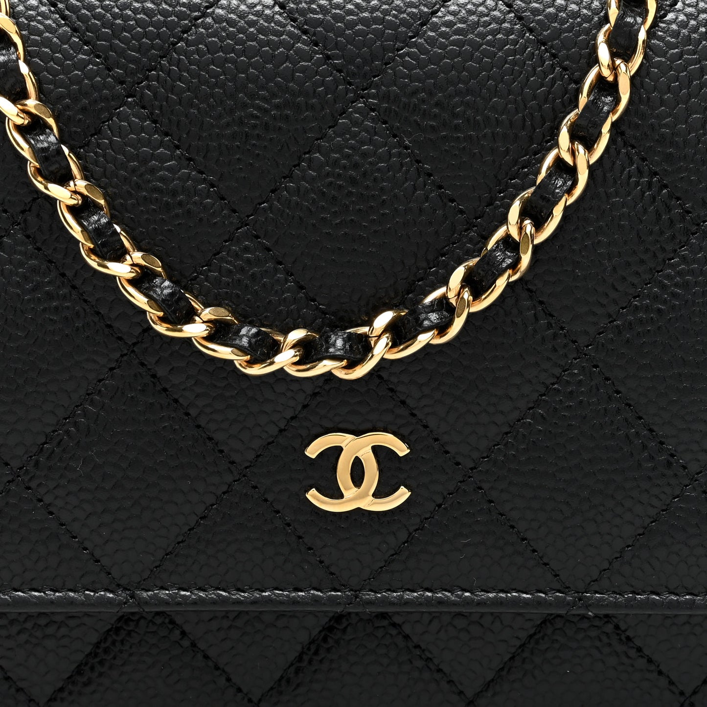 Caviar Quilted Wallet on Chain WOC Black