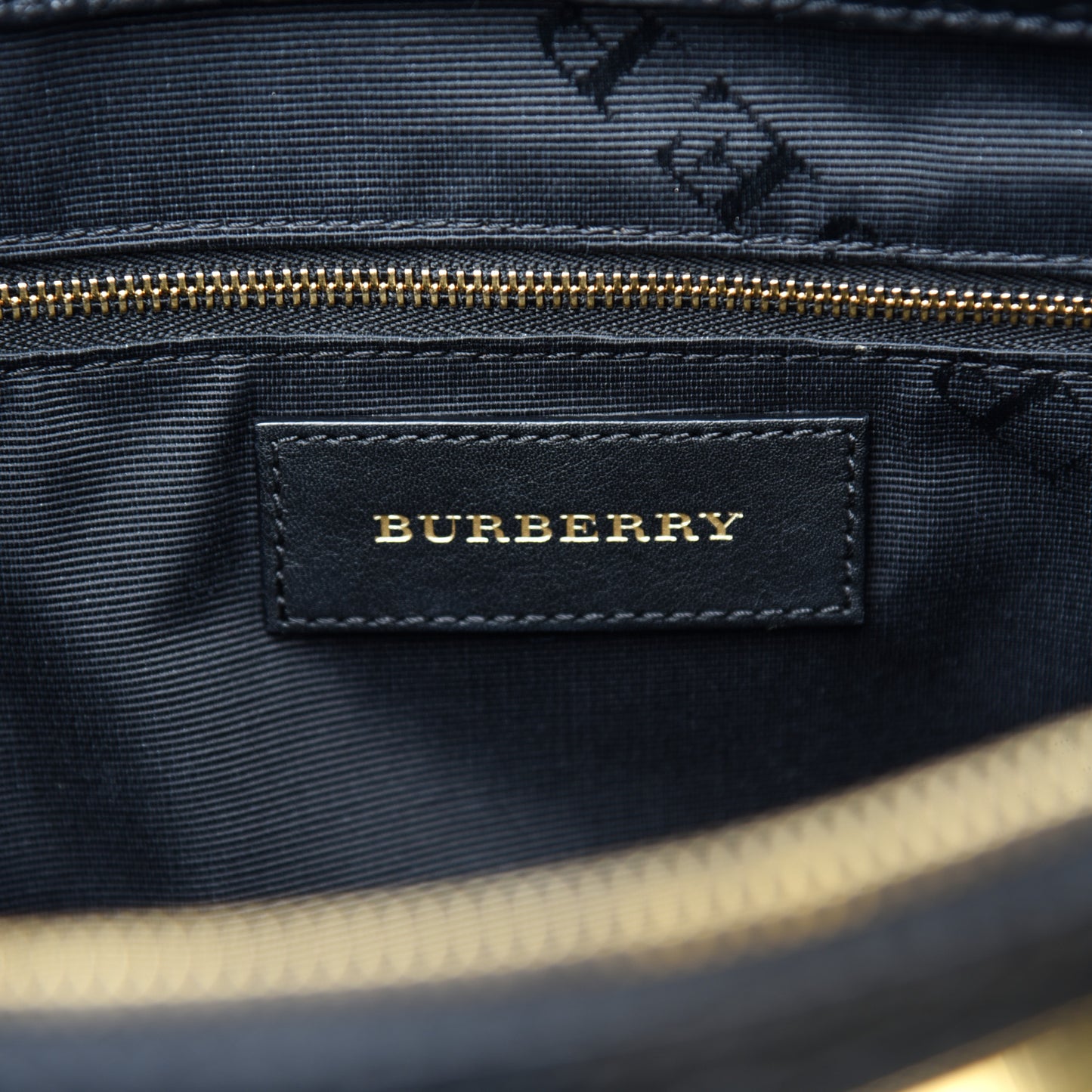 Heritage Grain Medium Dewsbury Tote Black