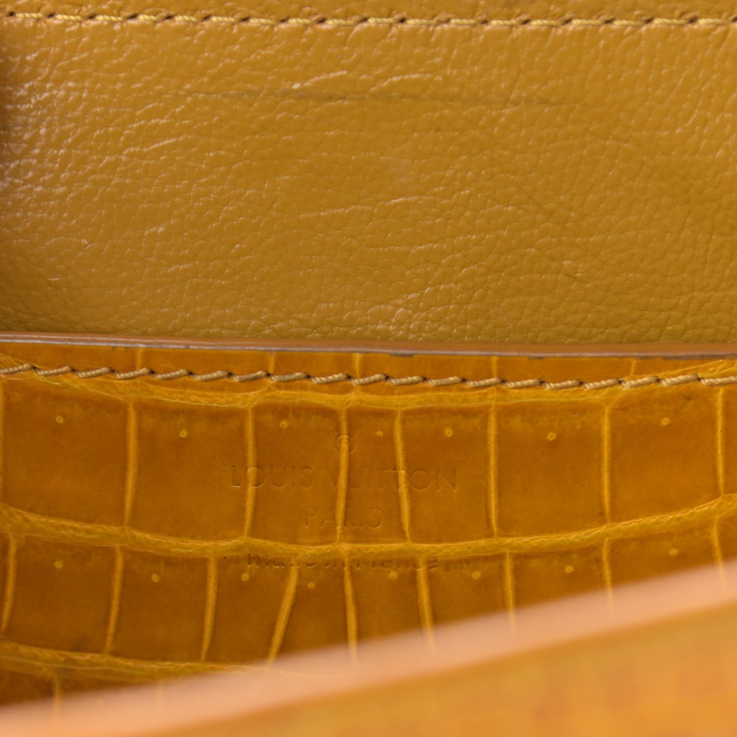 Crocodile Twist Shoulder Bag MM Jaune D'or
