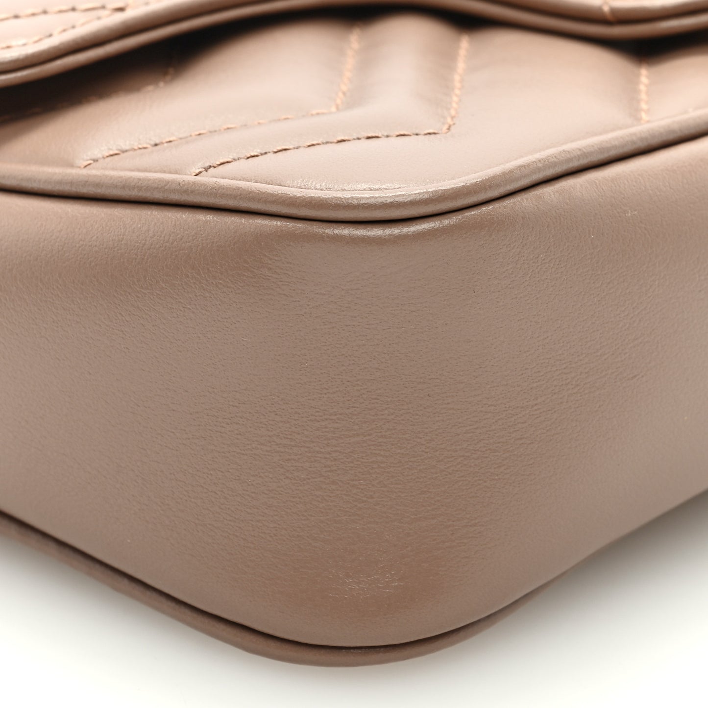 Calfskin Matelasse Super Mini GG Marmont Shoulder Bag Porcelain Rose