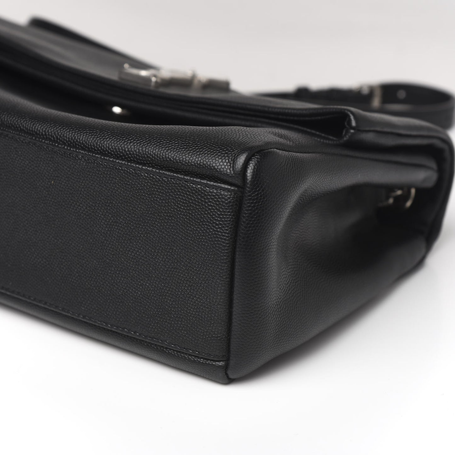 Grain De Poudre Medium West Hollywood Monogram Fold-Over Black