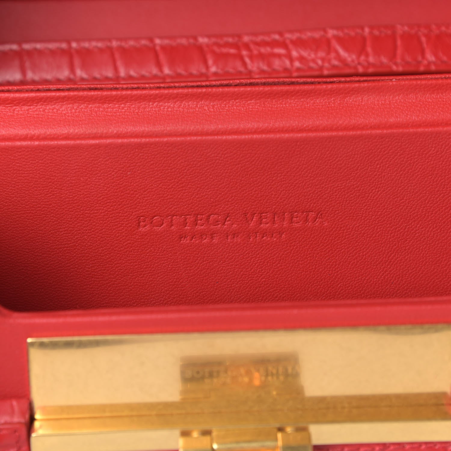 Bottega Veneta Calfskin Crocodile Embossed Daisey Box Clutch Red 6 of 8