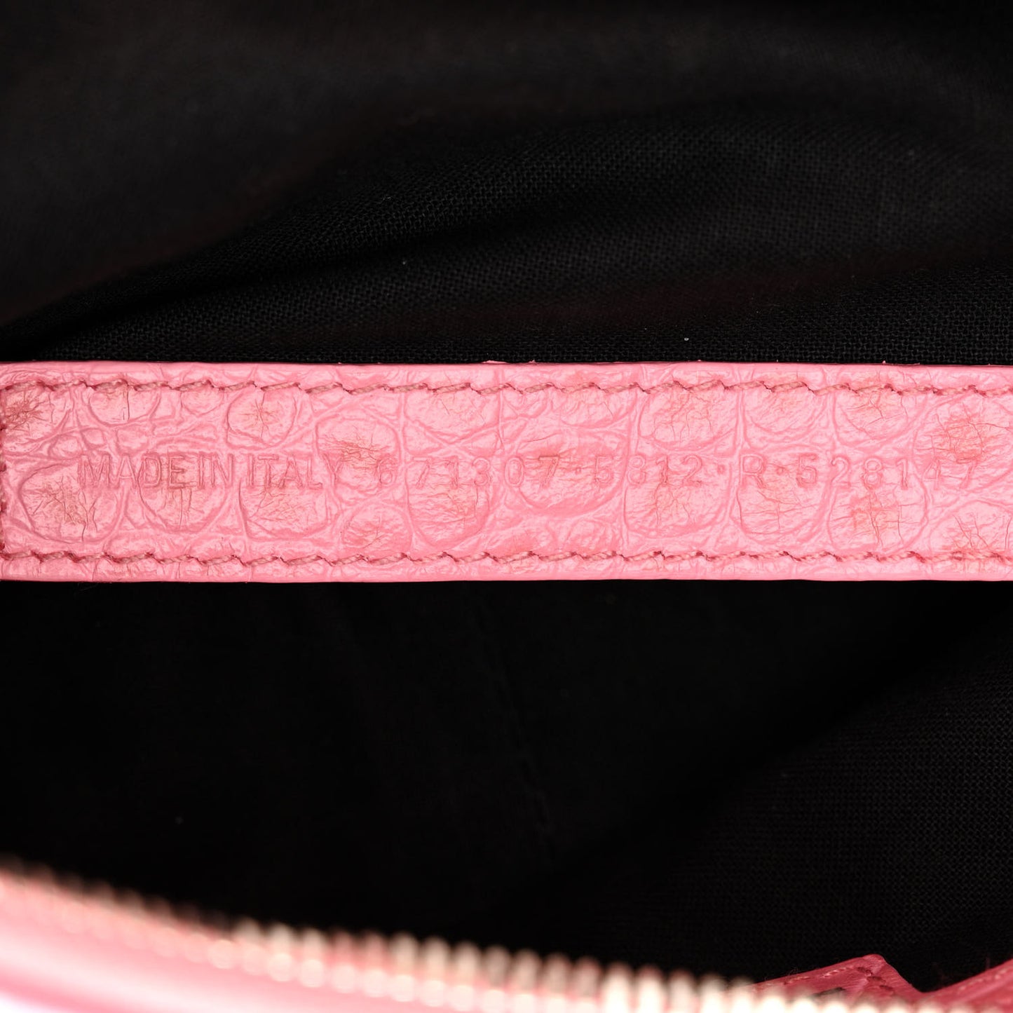 Extra Supple Calfskin Crocodile Embossed Small Le Cagole Shoulder Bag Sweet Pink