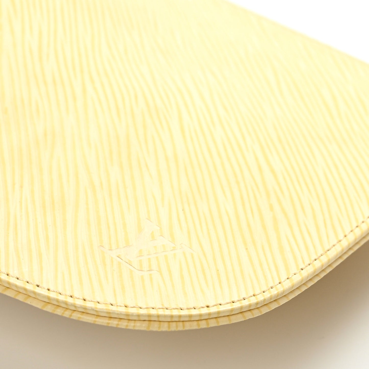 Epi Demi Lune Pochette Vanilla