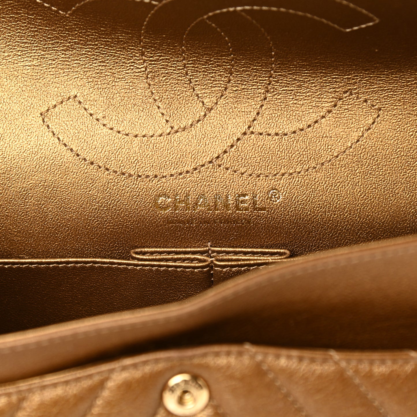 Metallic Calfskin Chevron Quilted 2.55 Reissue 226 Flap Gold