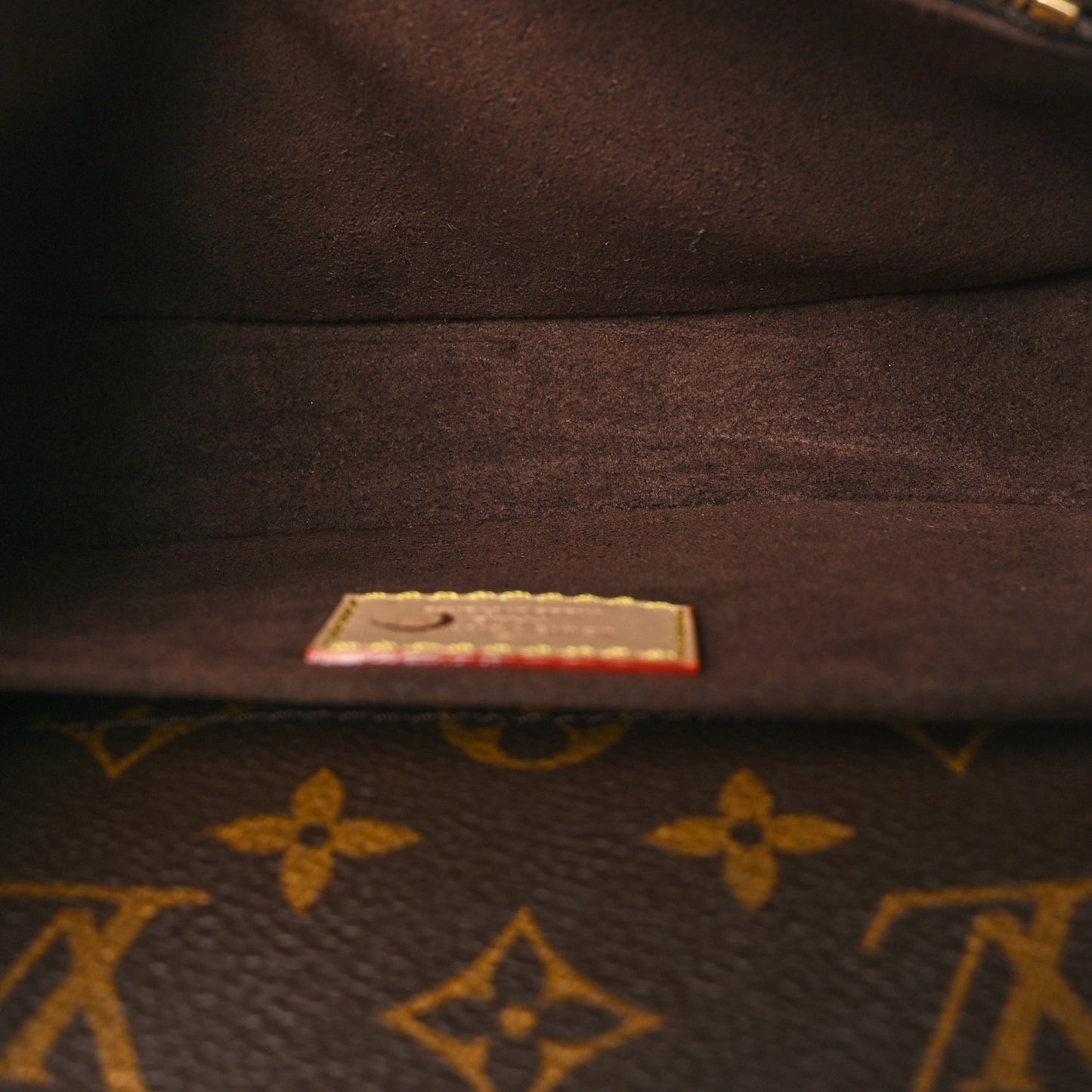 Monogram Pochette Metis East West