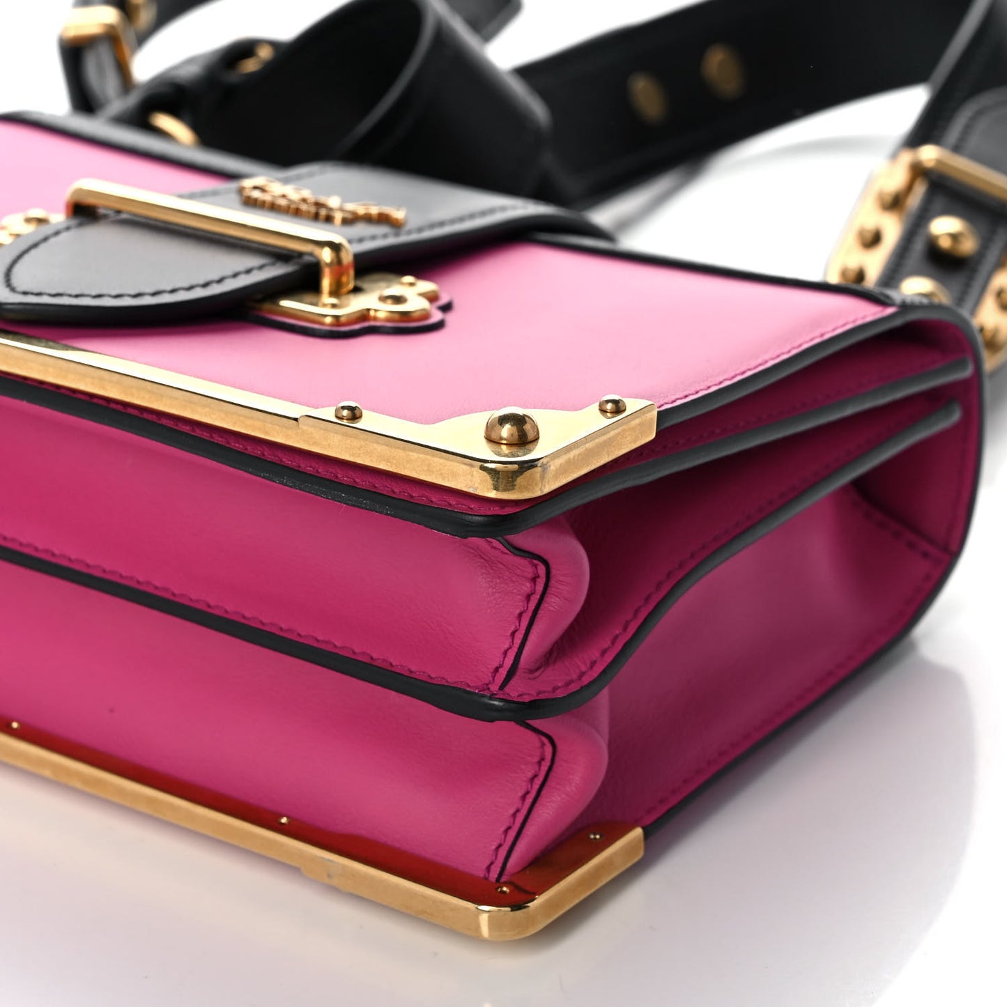 City Calf Saffiano Cahier Bag Fuxia Black