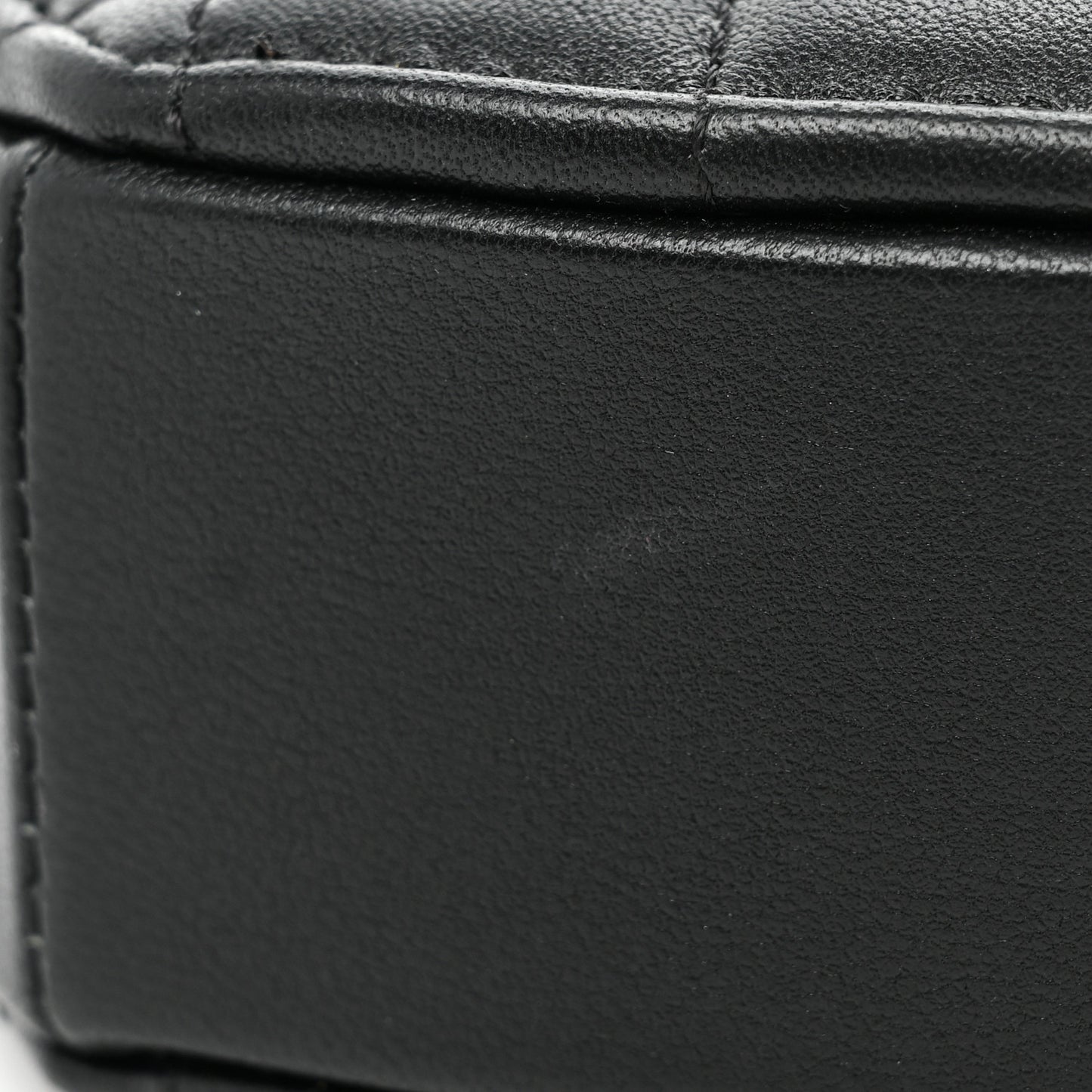 Lambskin Quilted CC In Love Heart Clutch With Chain Black