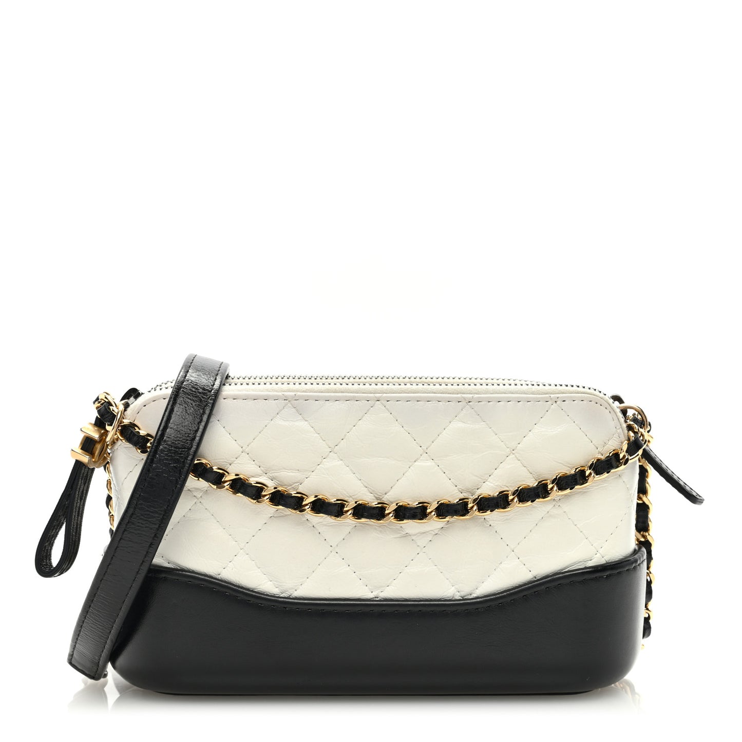 Aged Calfskin Quilted Small Gabrielle Clutch With Chain White Black