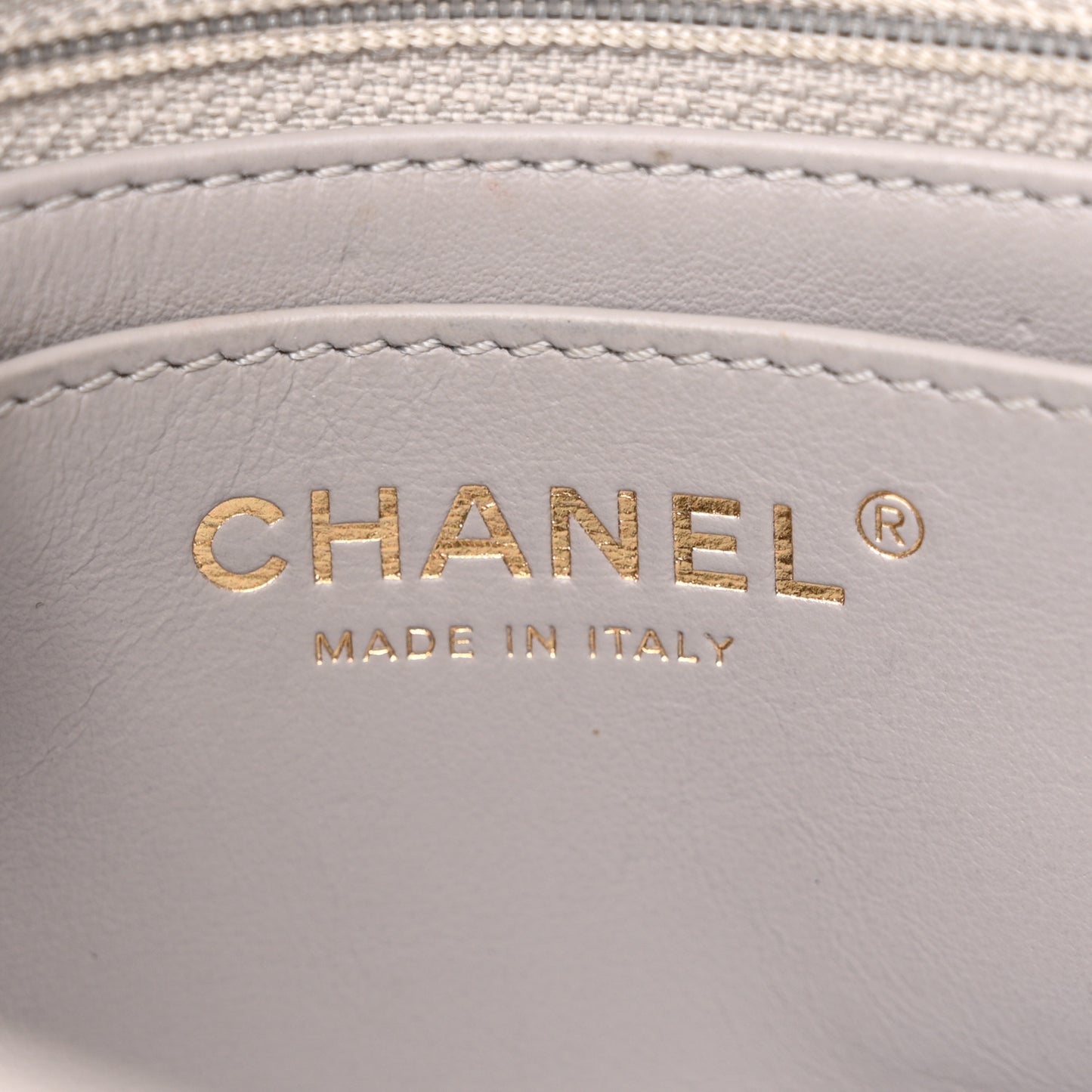 Lambskin Quilted Mini Pearl Crush Flap Light Grey