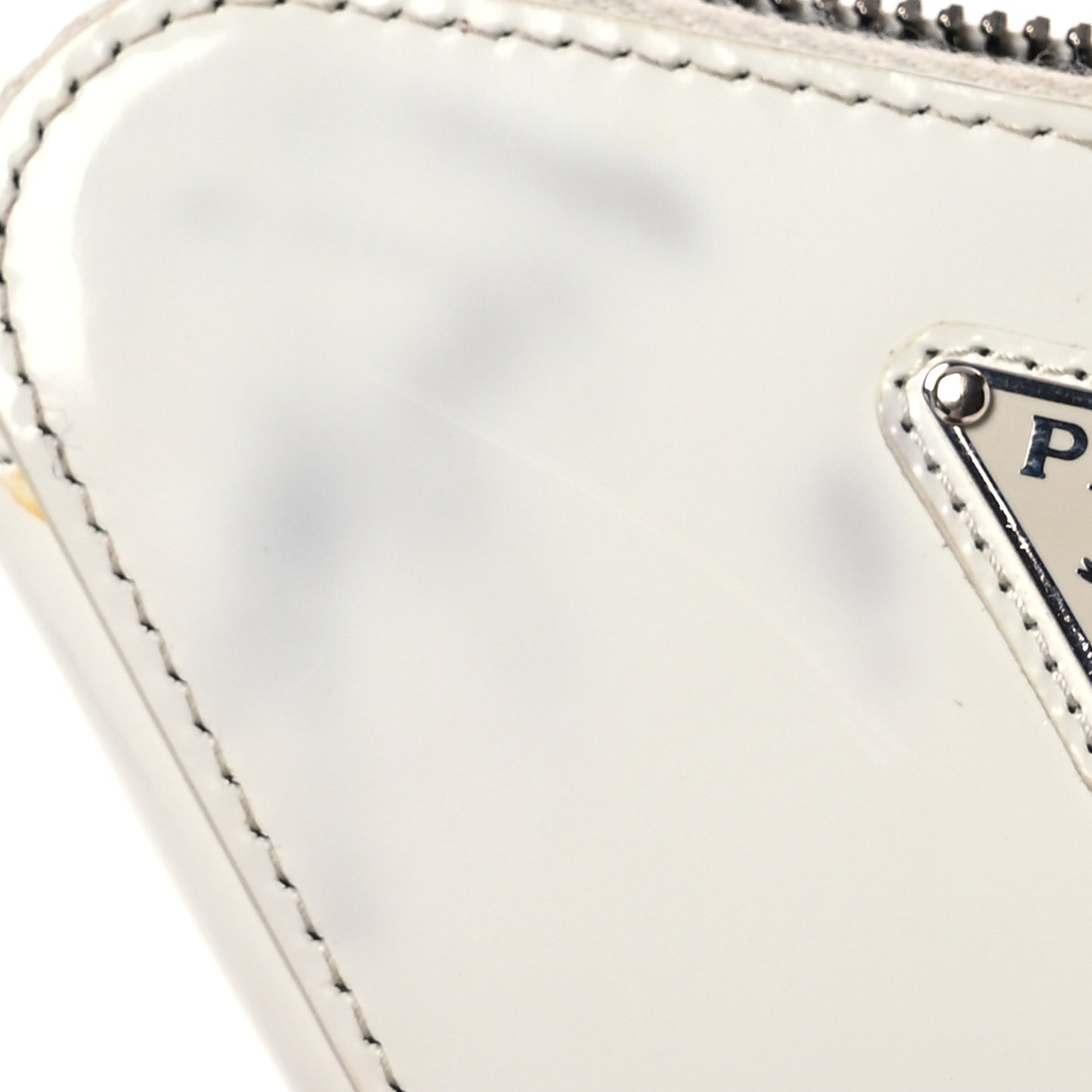 Spazzolato Mini Triangle Chain Crossbody Pouch White