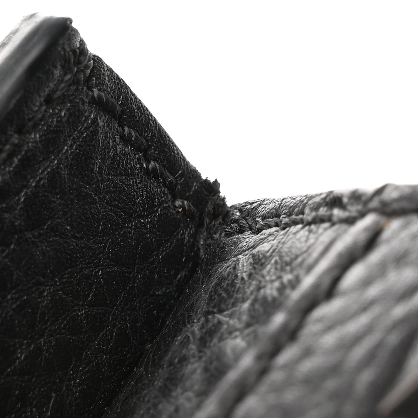 Grained Calfskin Onyx Micro B-Rockstud Rolling Flap Black