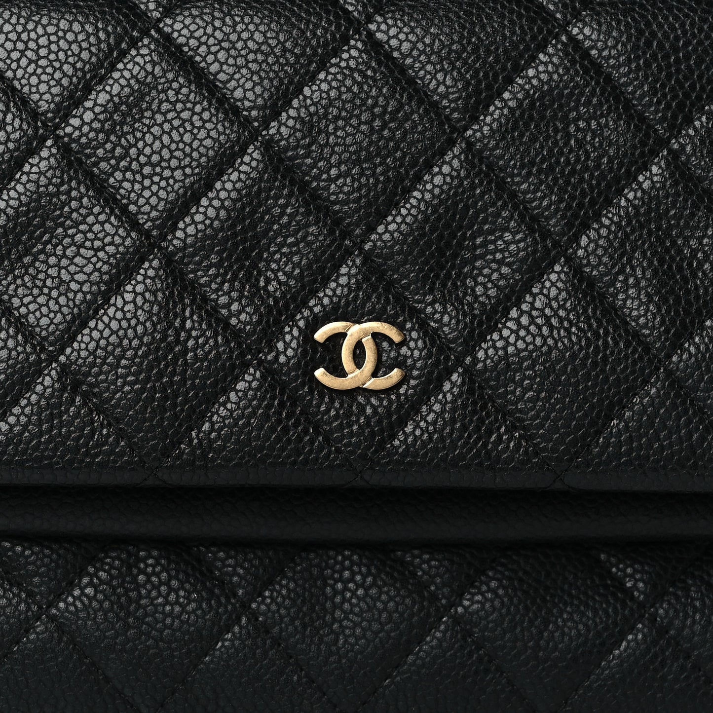 Caviar Quilted CC Beauty Clutch Black