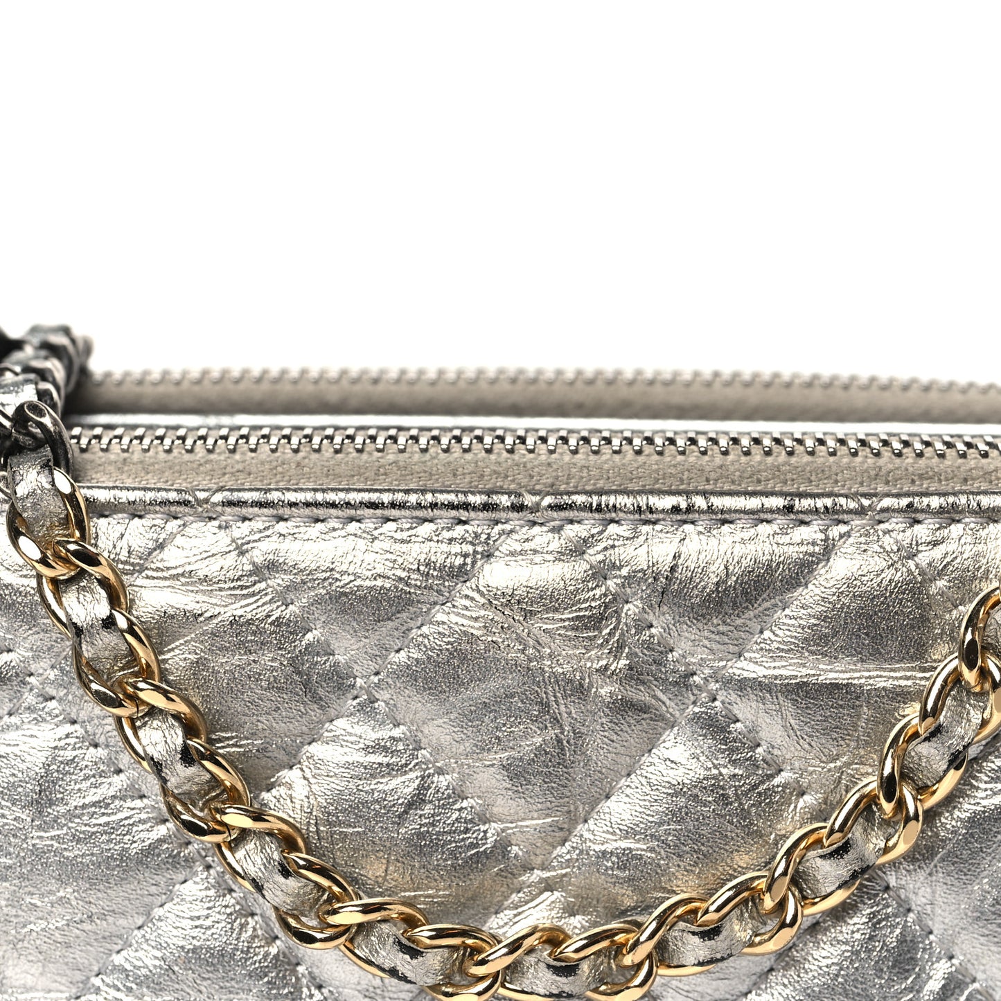 Metallic Lambskin Calfskin Quilted Small Gabrielle Clutch With Chain Silver