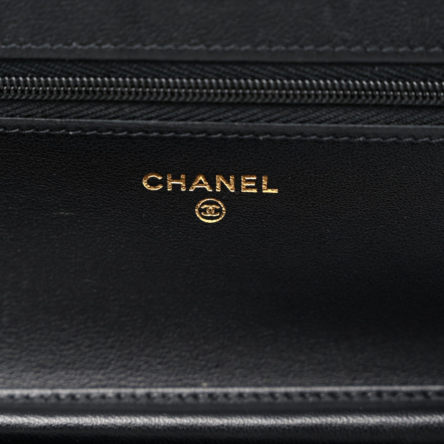Lambskin Quilted Wallet On Chain WOC Black