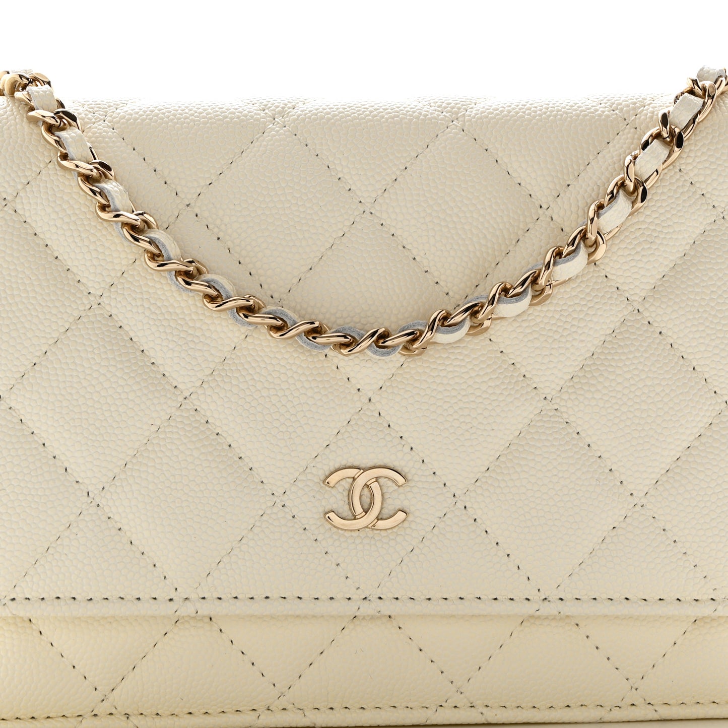 Caviar Quilted Wallet on Chain WOC White