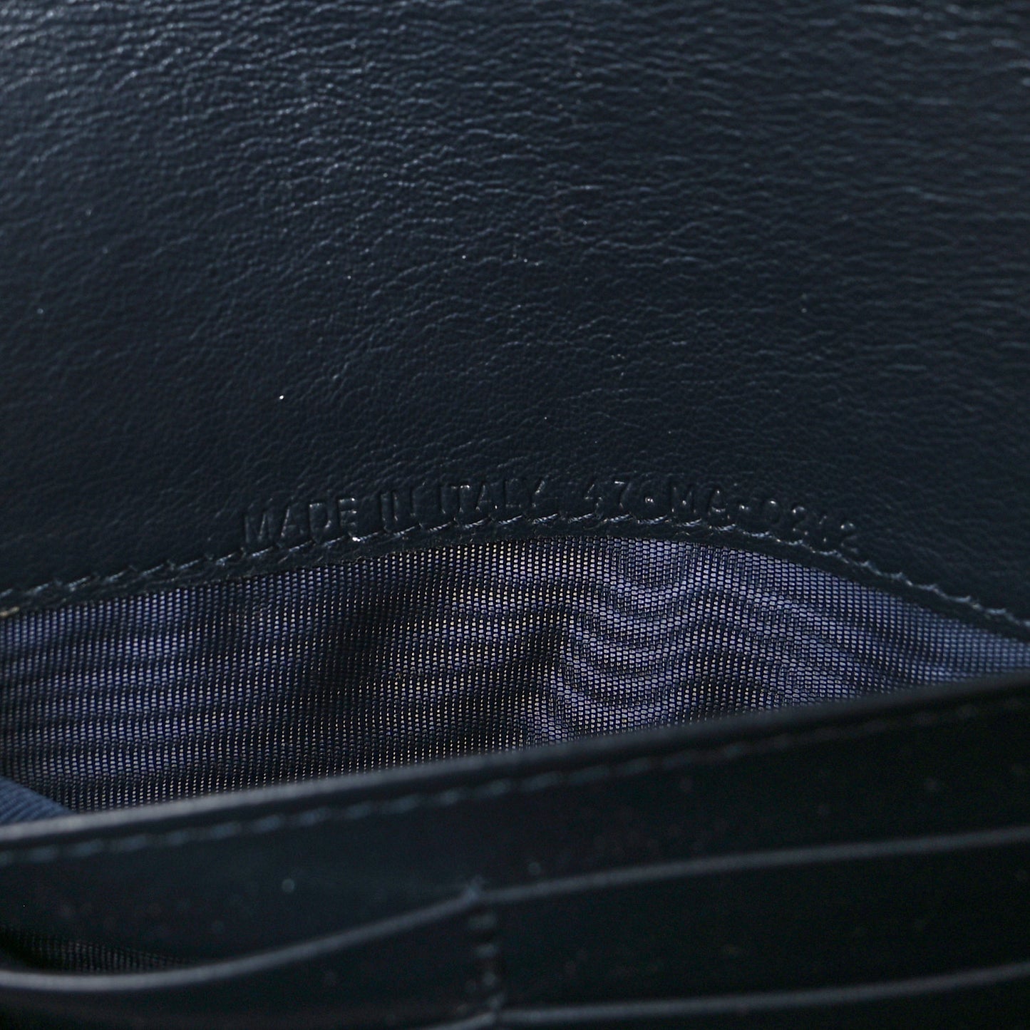 Oblique Saddle Chain Long Wallet Blue