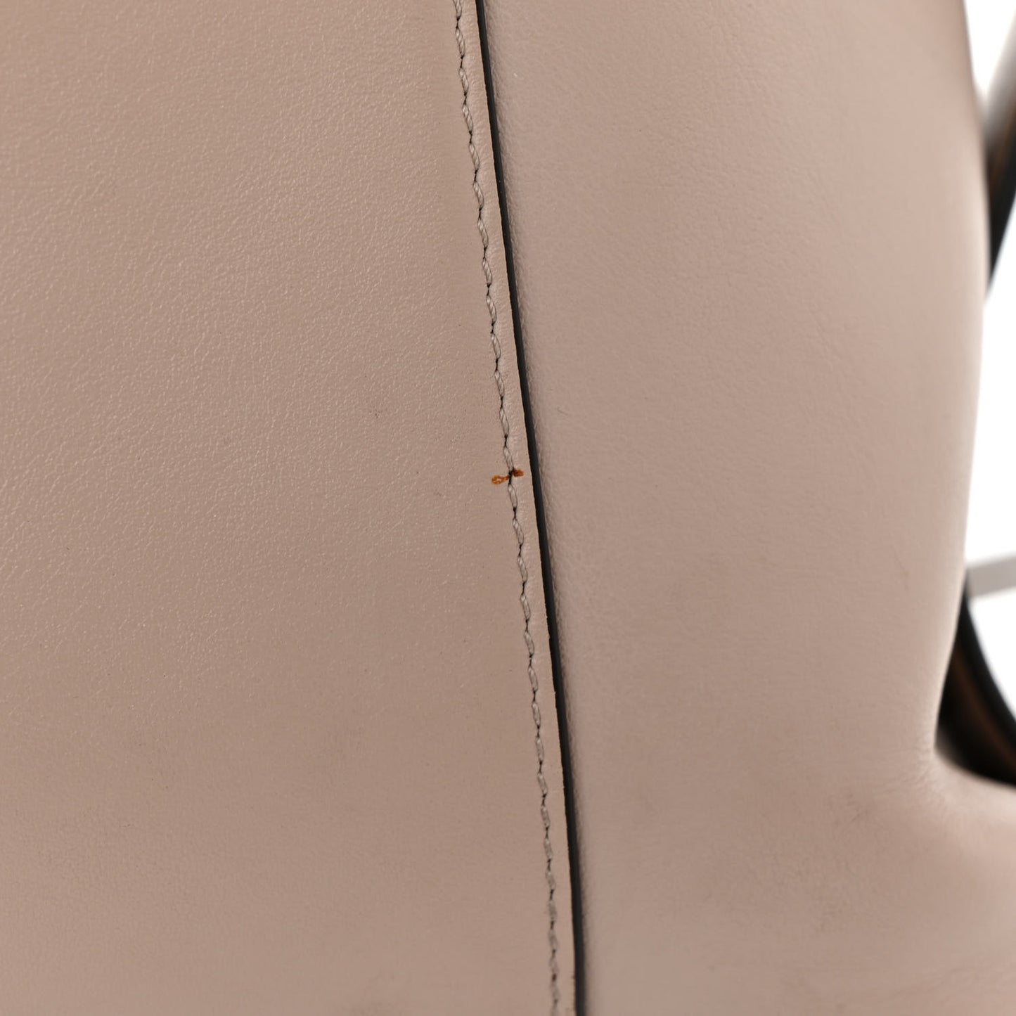 Soft Calfskin Medium Soft Antigona Dune
