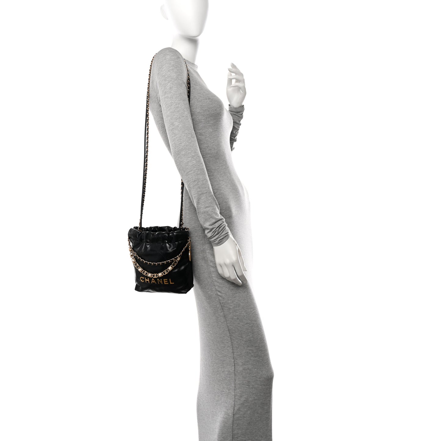 Shiny Calfskin Quilted Pearl CC Chain Mini Chanel 22 Black