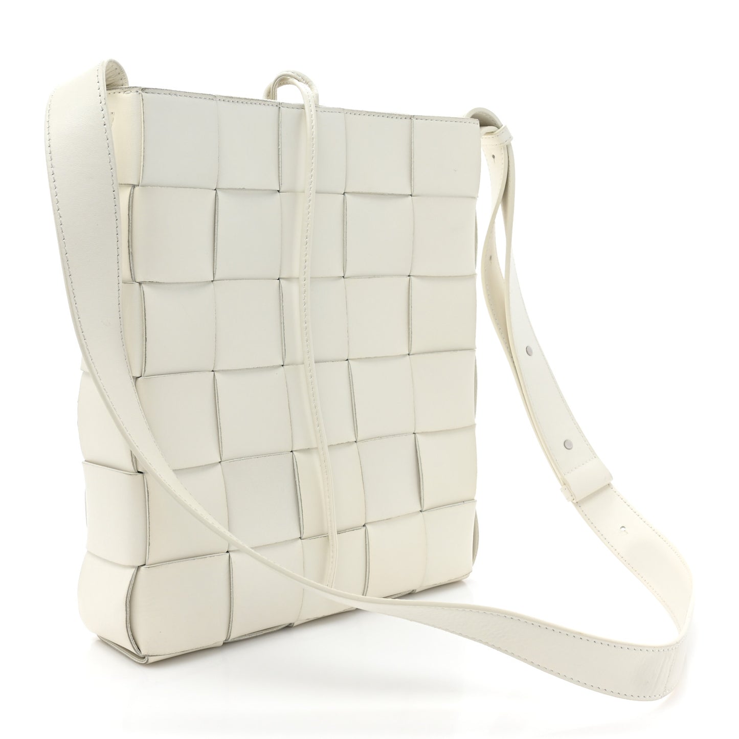 Lambskin Maxi Intrecciato Cassette Messenger Chalk