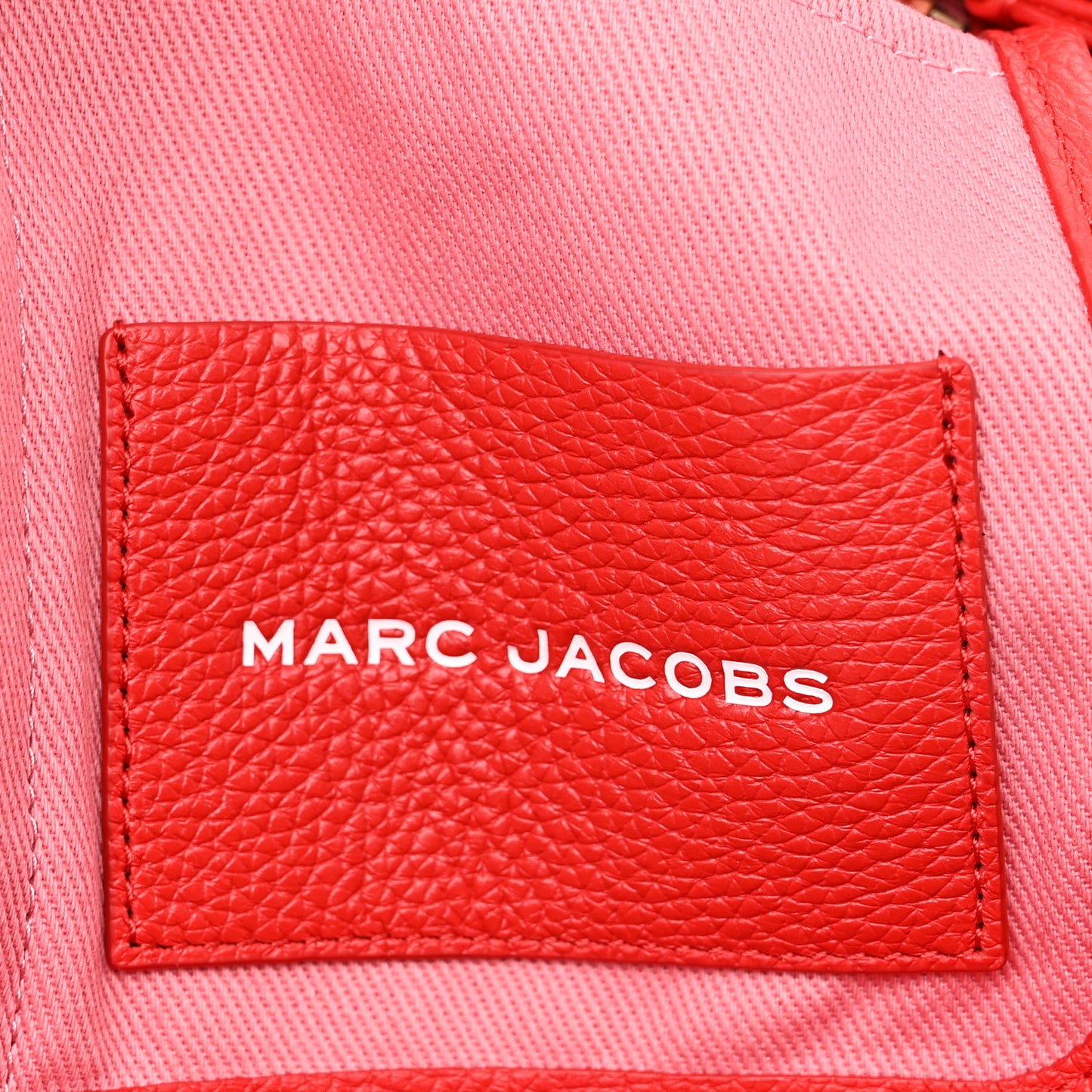 Grained Calfskin Medium The Tote Bag True Red