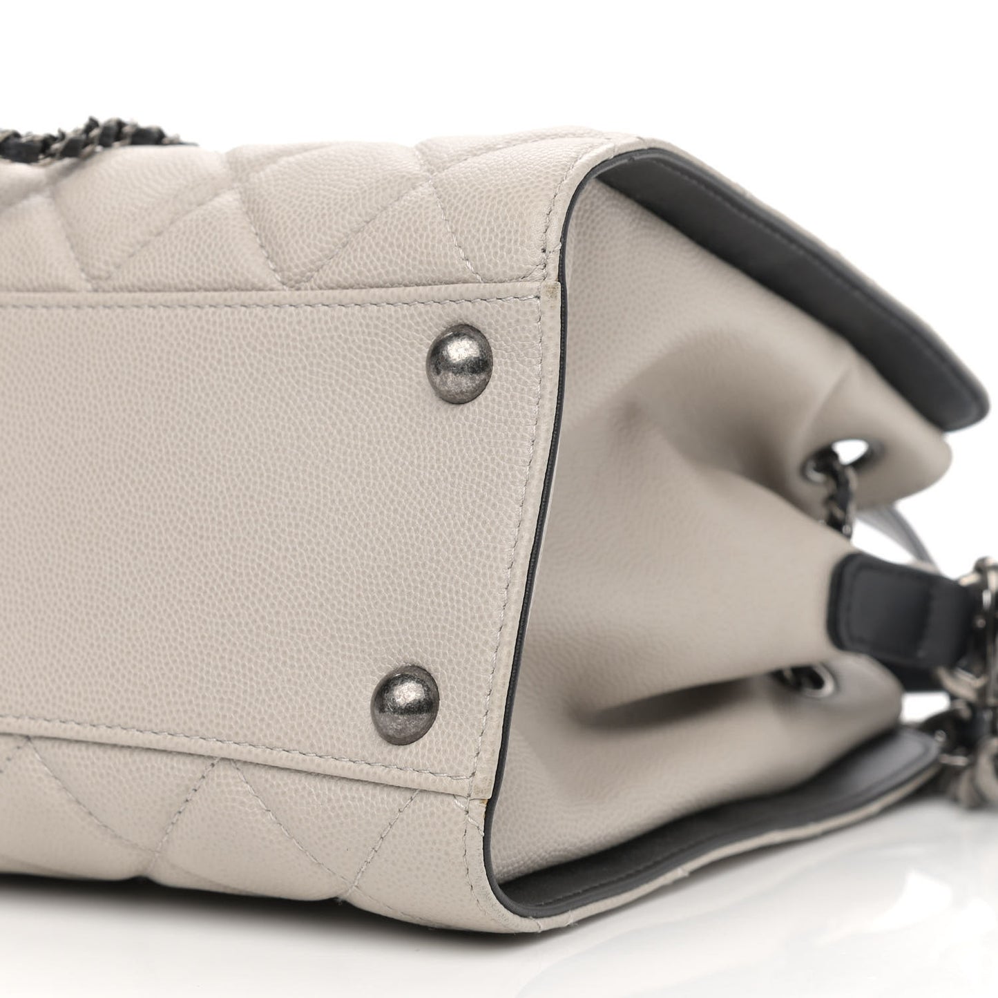 Caviar Quilted Small CC Bucket Bag Grey