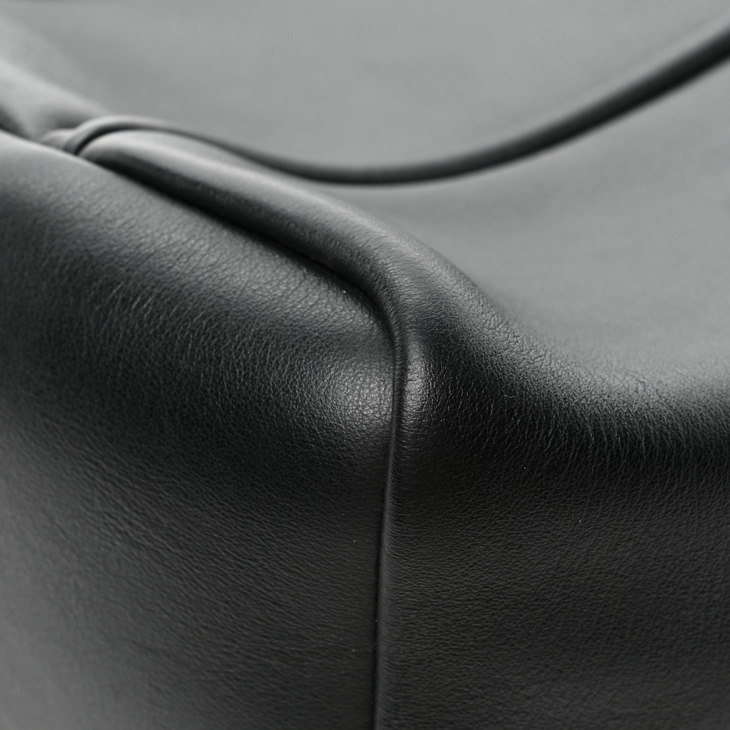 Smooth Calfskin Tubo Vertical Tote Black