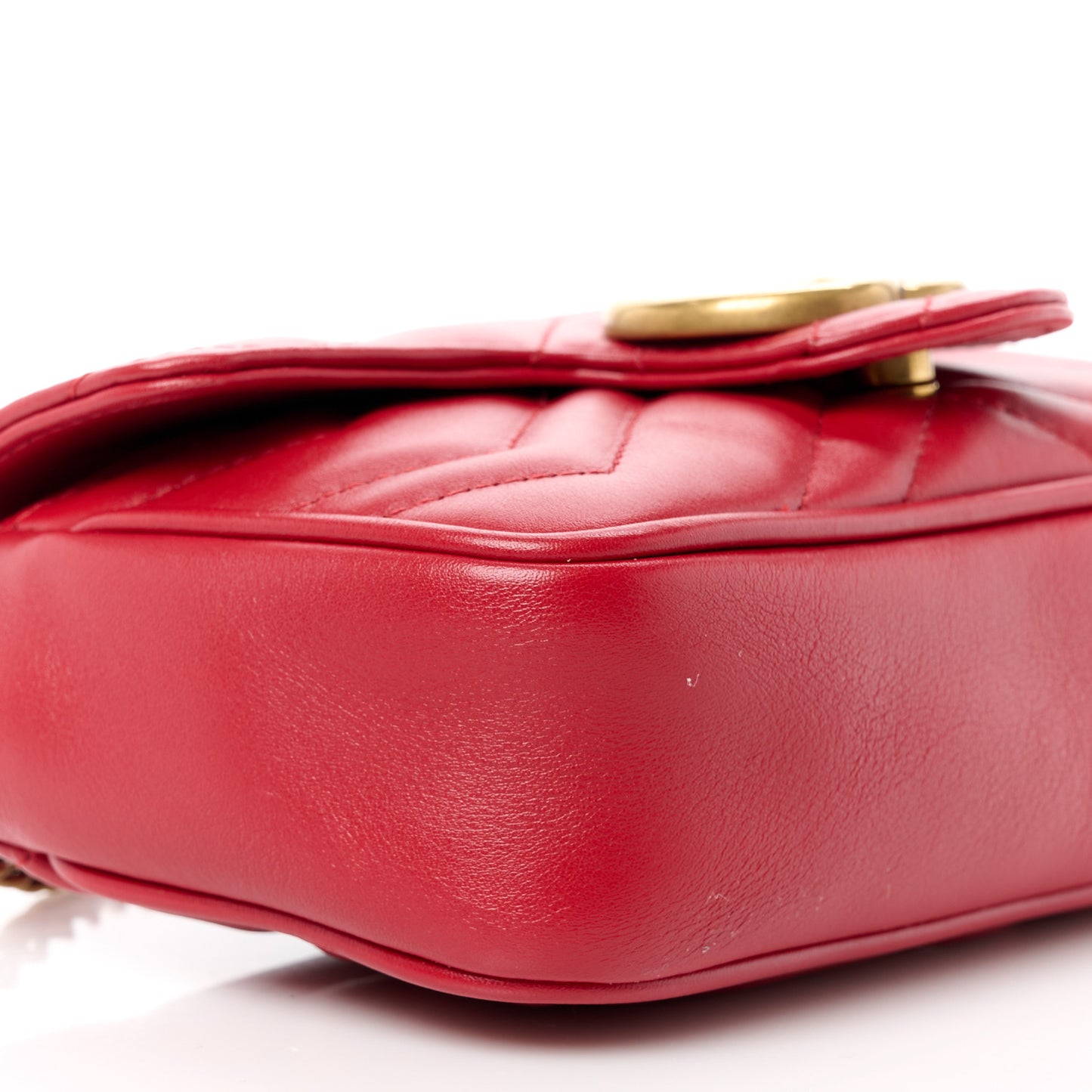 Calfskin Matelasse Super Mini GG Marmont Shoulder Bag Hibiscus Red